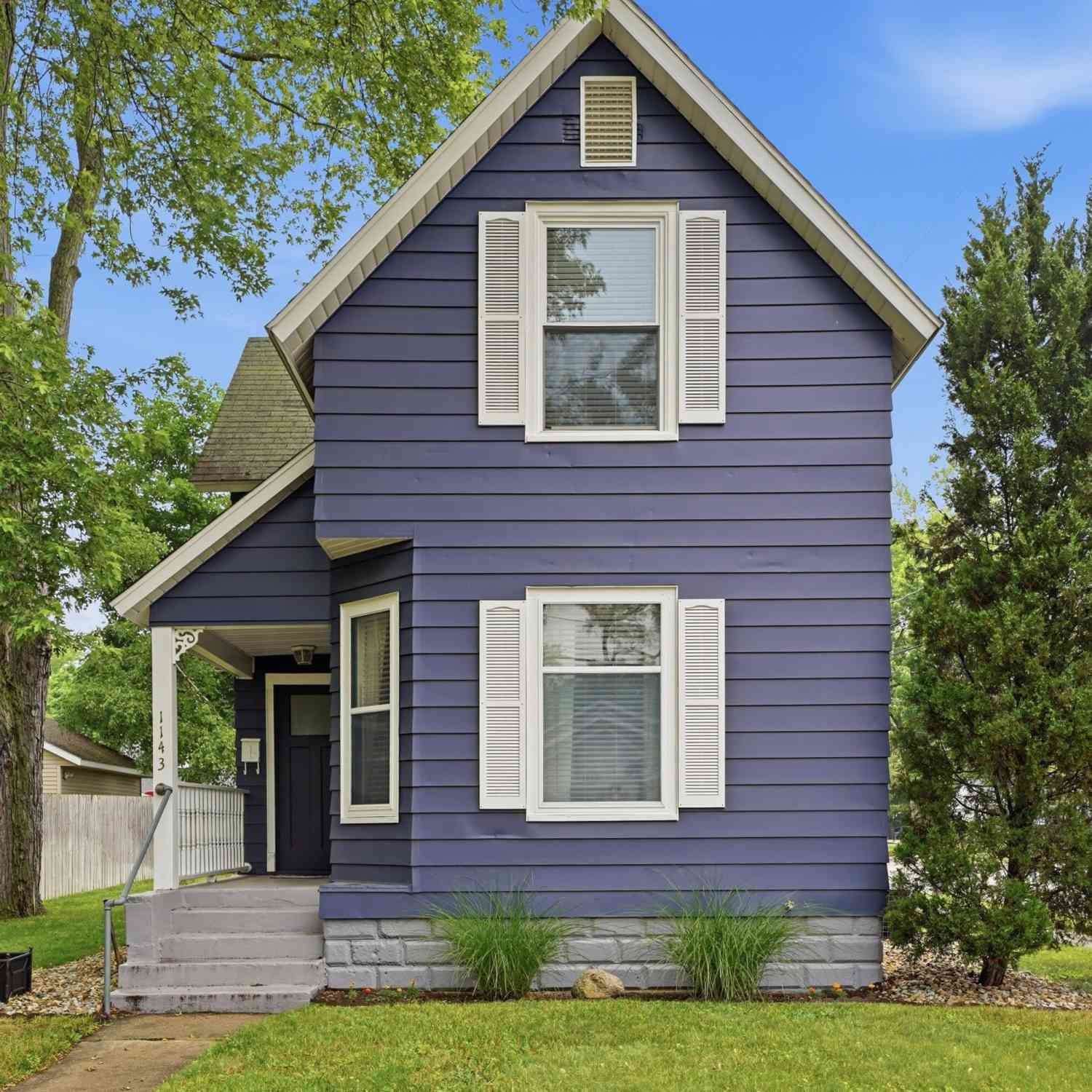 Homes For Sale - 1143 Hazen Street<br/> Grand Rapids, MI 49507