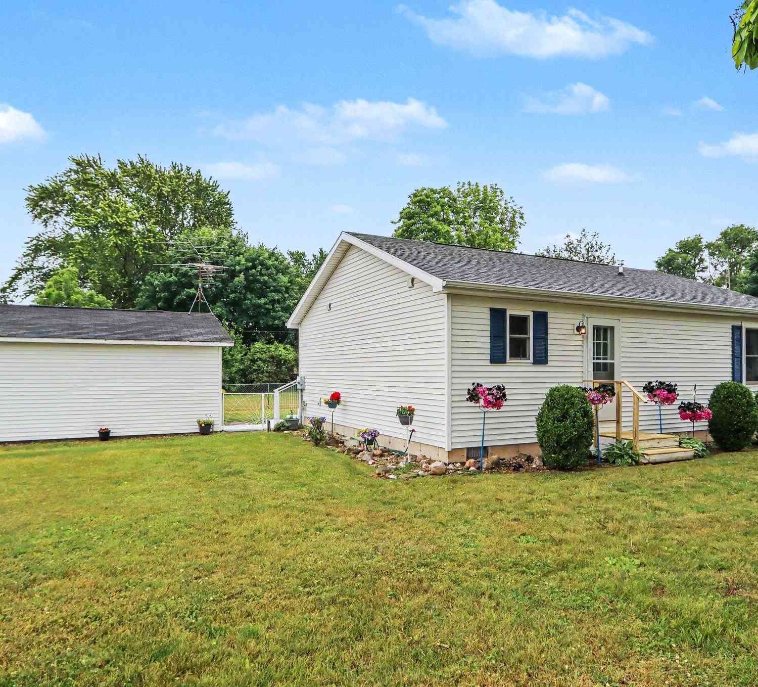 Homes For Sale - 378 E Woodland Street<br/> Cass County, Marcellus, MI 49067