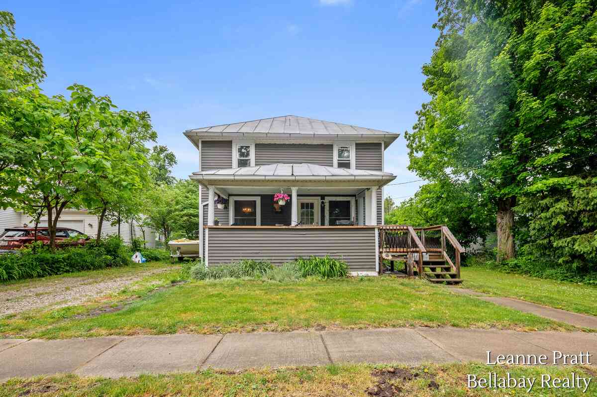 Homes For Sale - 727 E Clinton Street<br/> Hastings, MI 49058