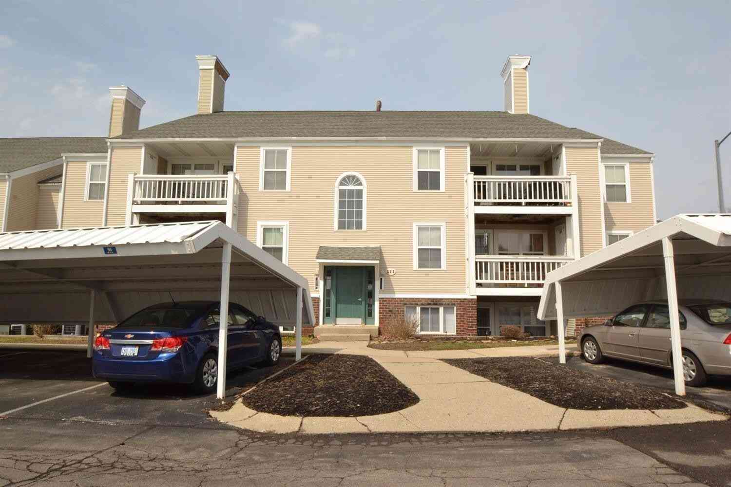 Condo For Rent - 111 Fieldcrest #104<br/> Ann Arbor, MI 48103