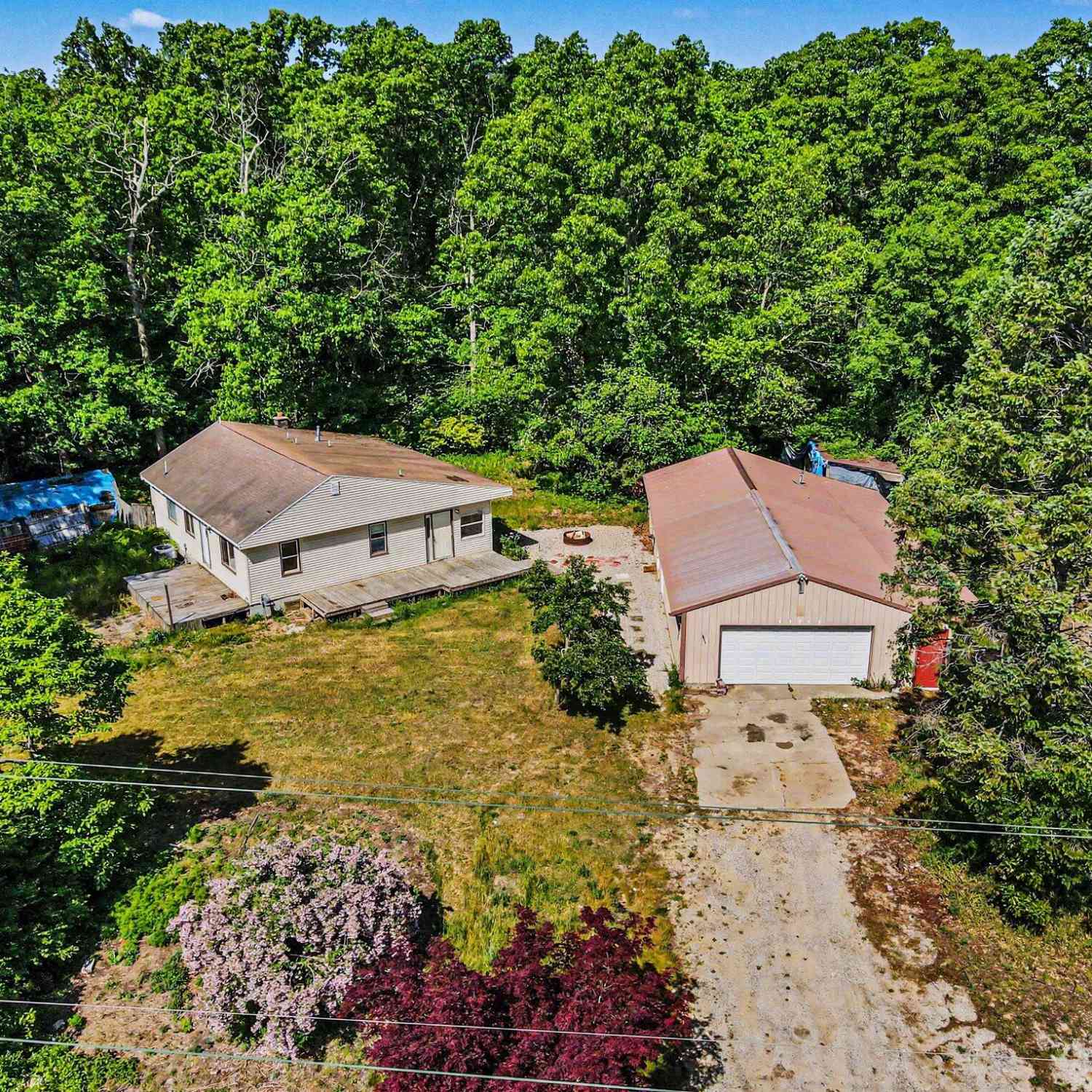 Mobile Home For Sale - 11151 Us Highway 31<br/> Montague, MI 49437