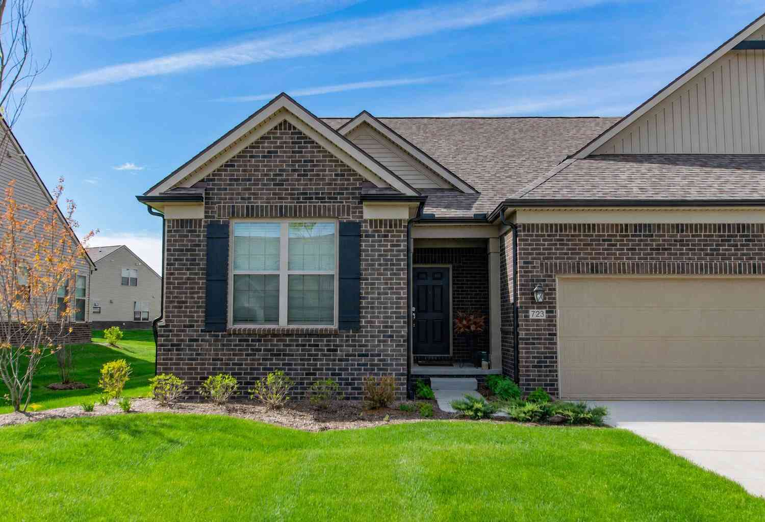 Condo For Rent - 723 W Spaniel Drive<br/> Ann Arbor, MI 48108
