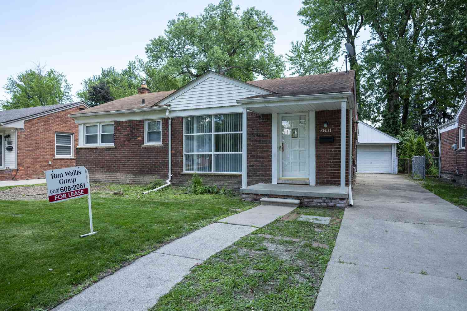 Homes For Rent - 2631 Woodside Street<br/> Dearborn, MI 48124