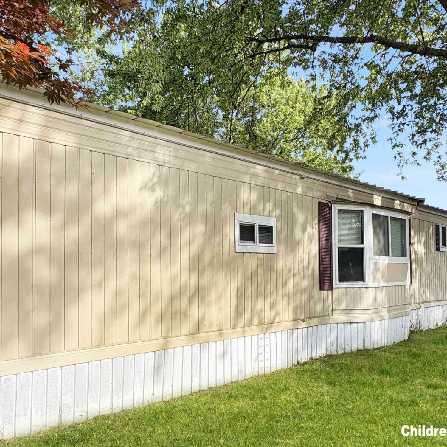 Mobile Home For Sale - 360 N Sword Street<br/> Grand Rapids, MI 49548