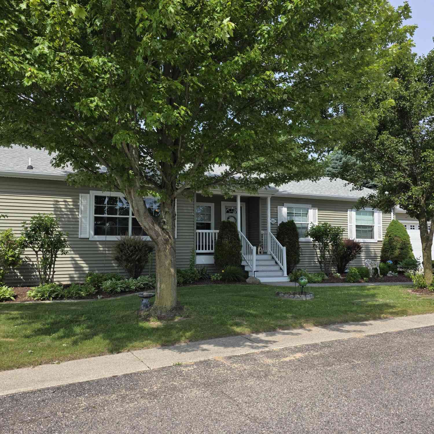 Mobile Home For Sale - 705 Peach Lane<br/> Fremont, MI 49412
