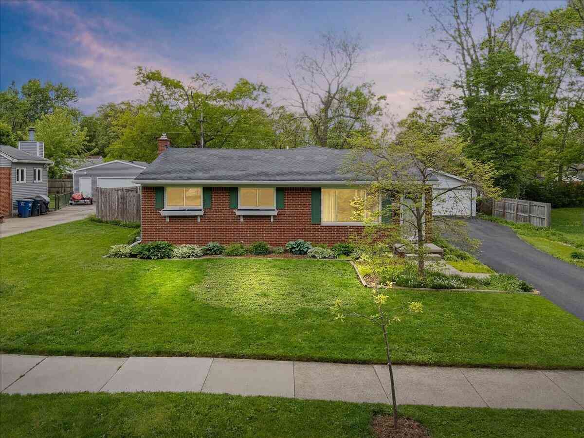 Homes For Sale - 681 Archwood Drive<br/> Ann Arbor, MI 48103