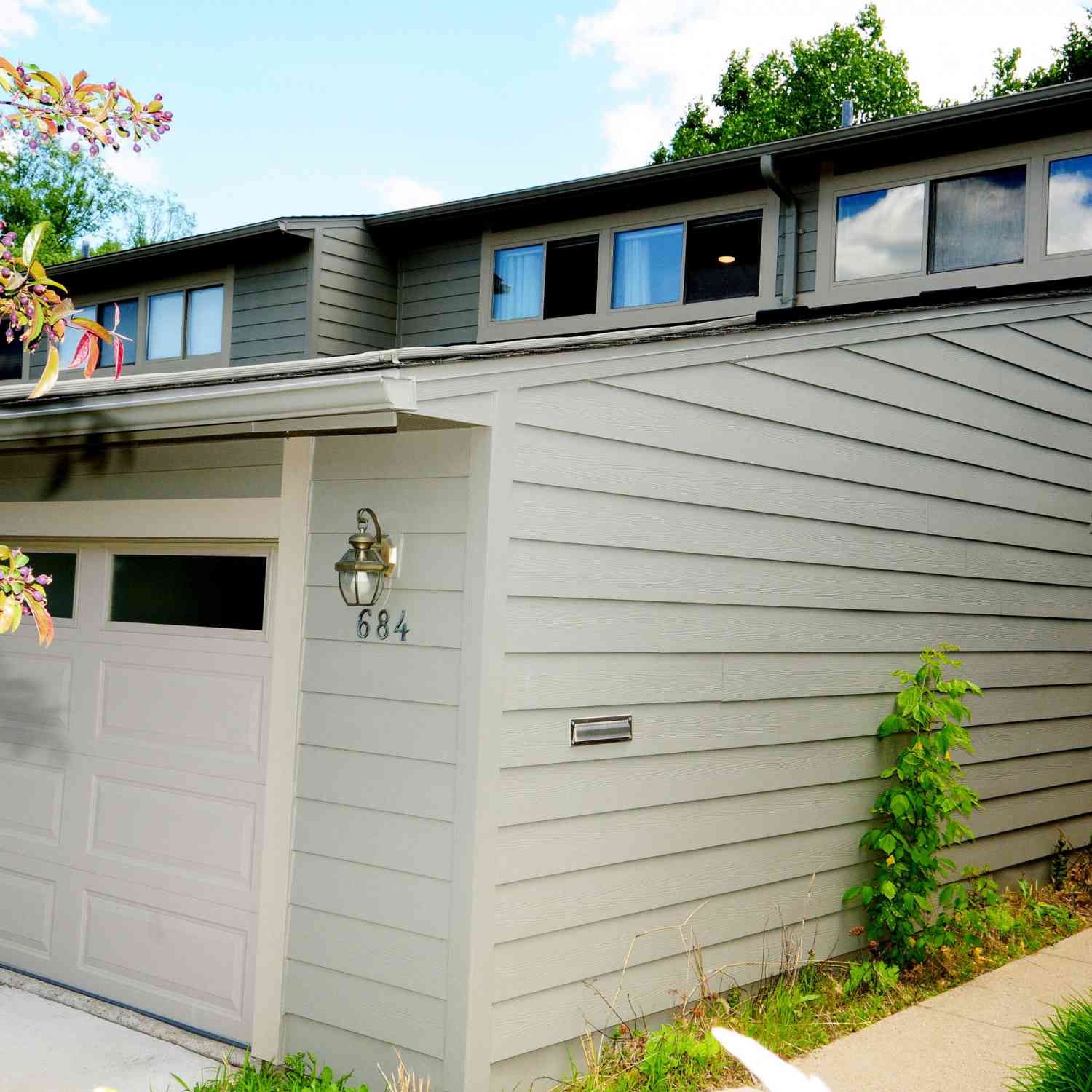 Condo For Rent - 684 Peninsula Court<br/> Ann Arbor, MI 48105