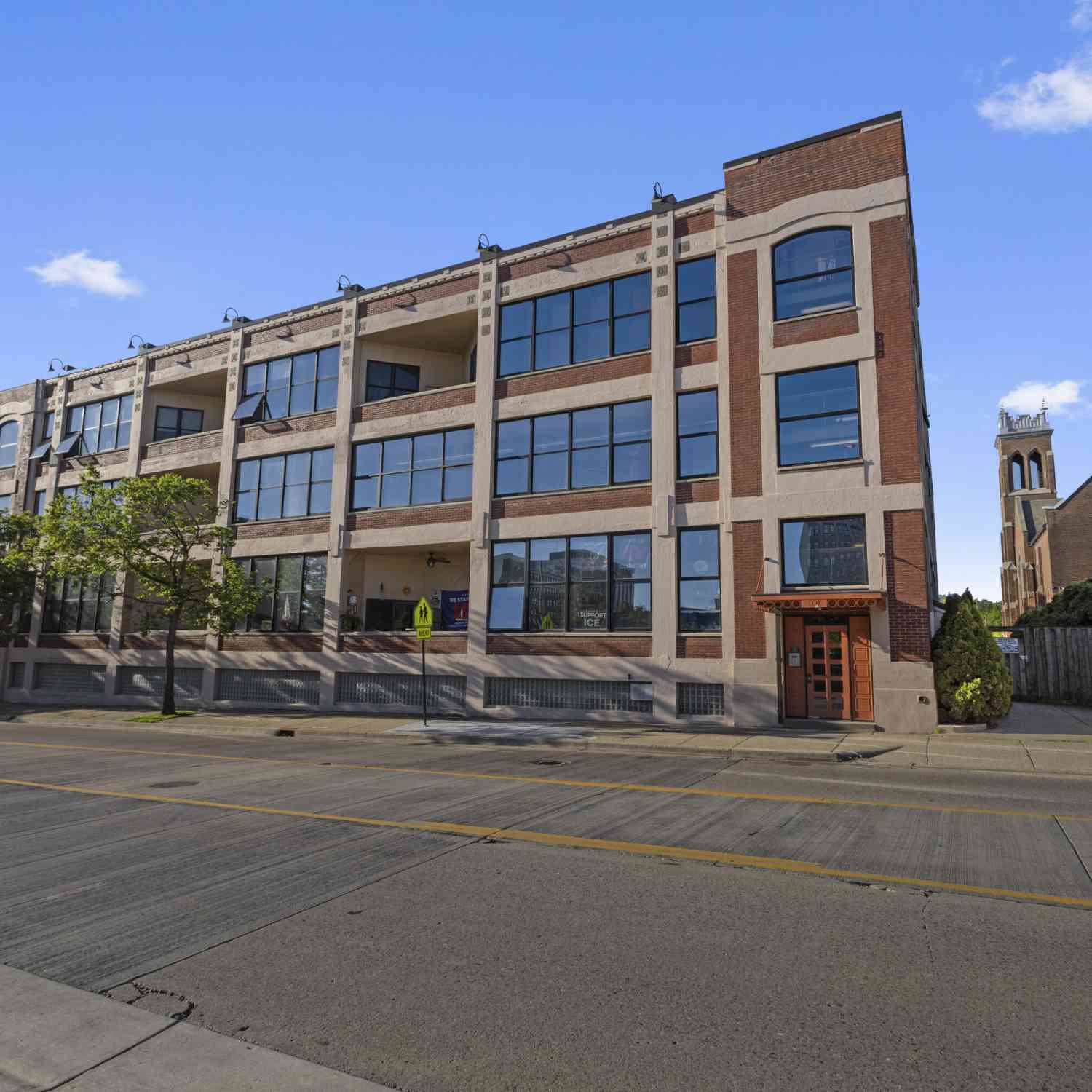 Condo For Sale - 109 W Washington Avenue #20<br/> Jackson, MI 49201