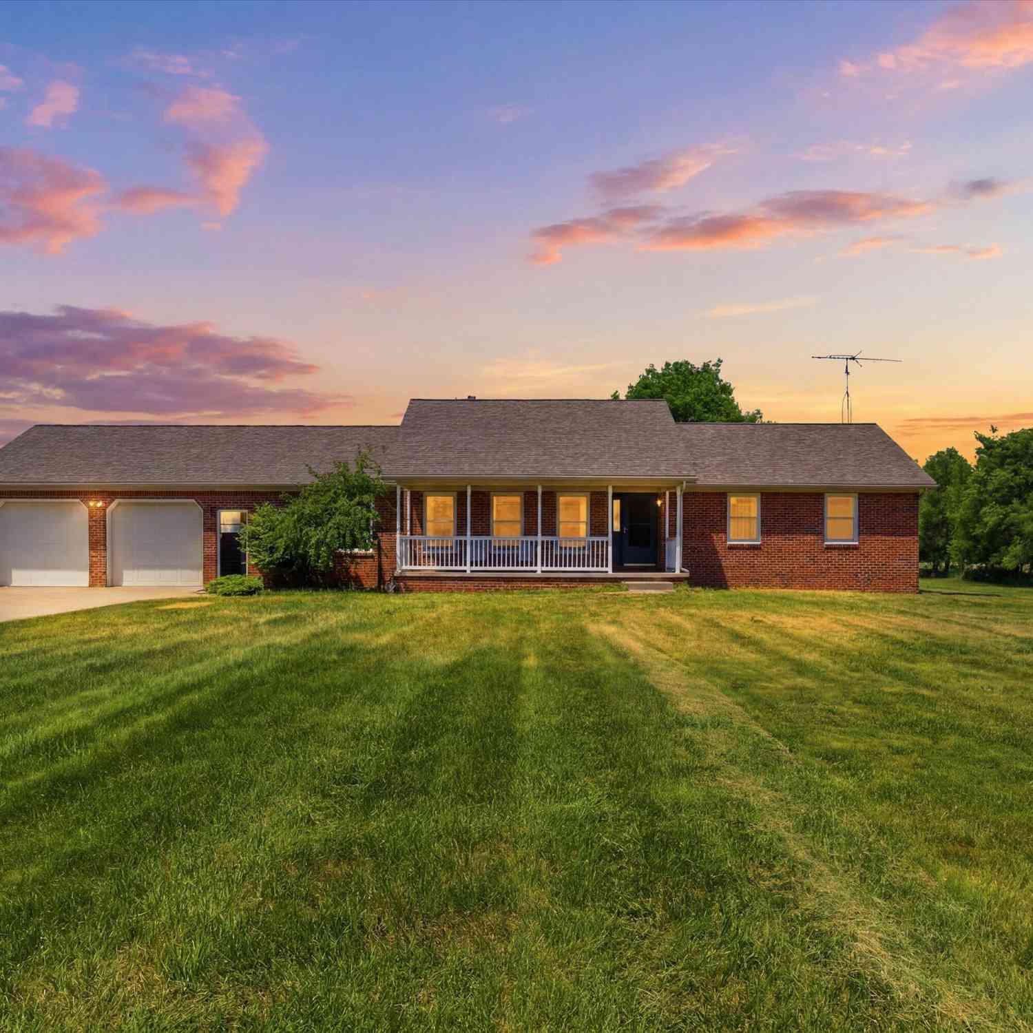 Homes For Rent - 5700 W M 36<br/> Pinckney, MI 48169