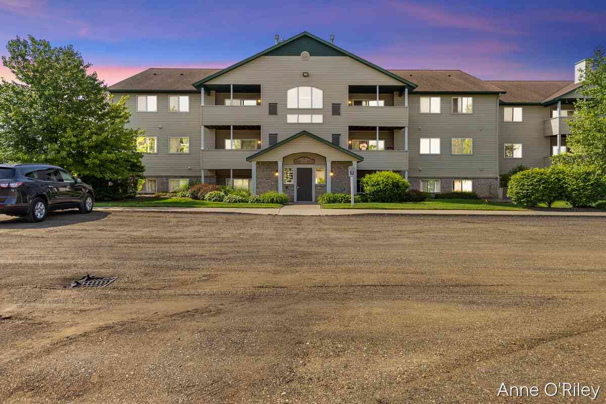 Condo For Sale - 8621 S Jasonville Court #162<br/> Caledonia, MI 49316