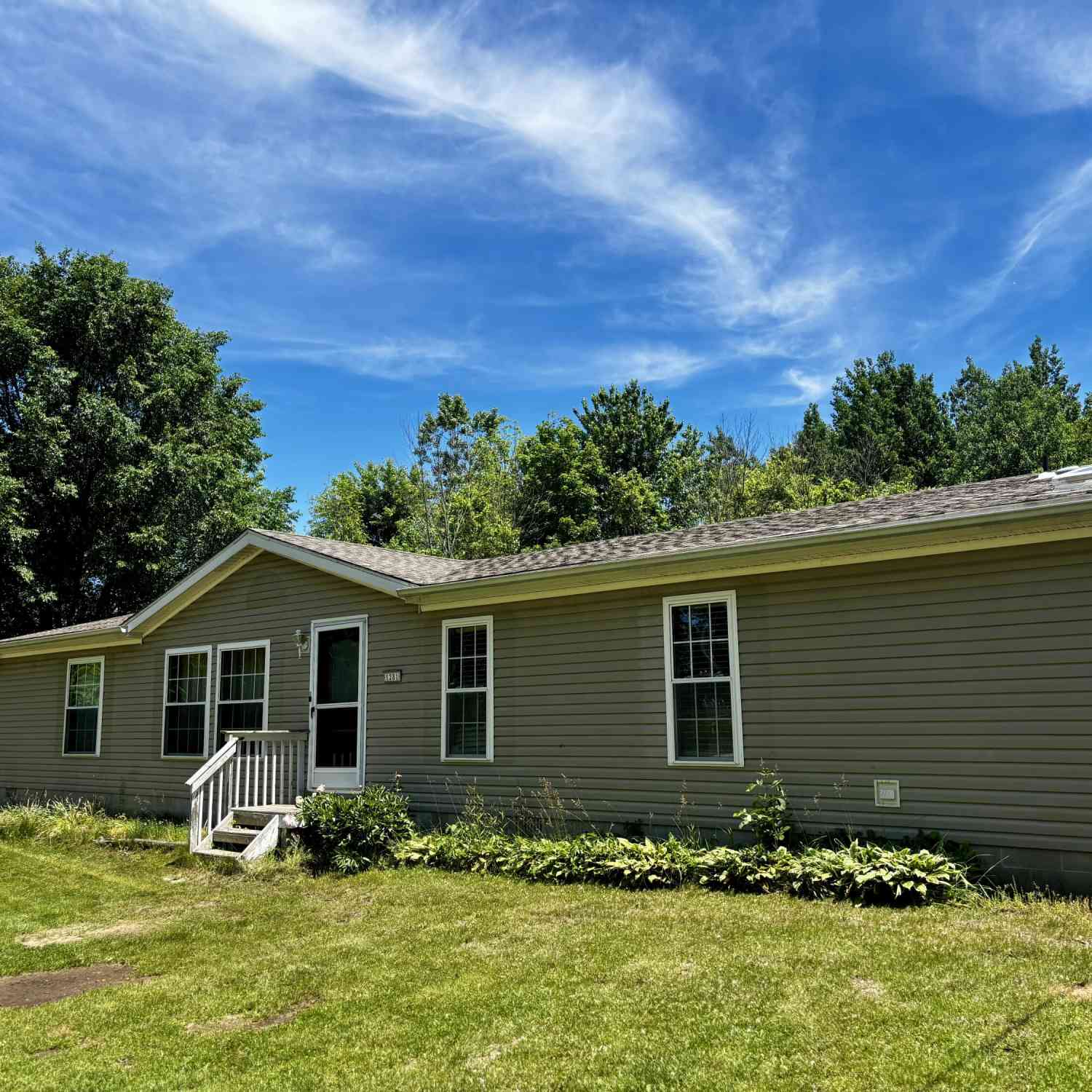 Mobile Home For Sale - 1281 64th Street<br/> Fennville, MI 49408