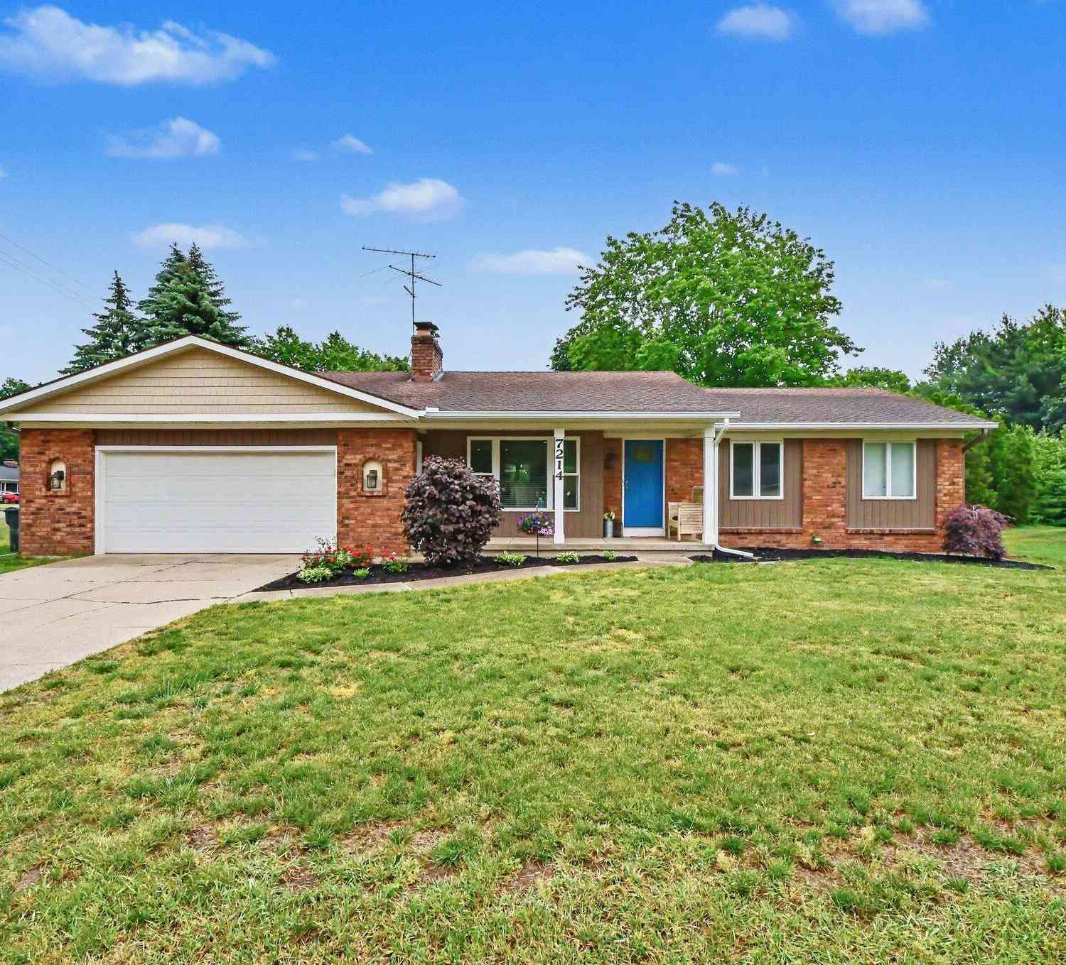 Homes For Sale - 7214 Sundale Drive<br/> Grand Rapids, MI 49548