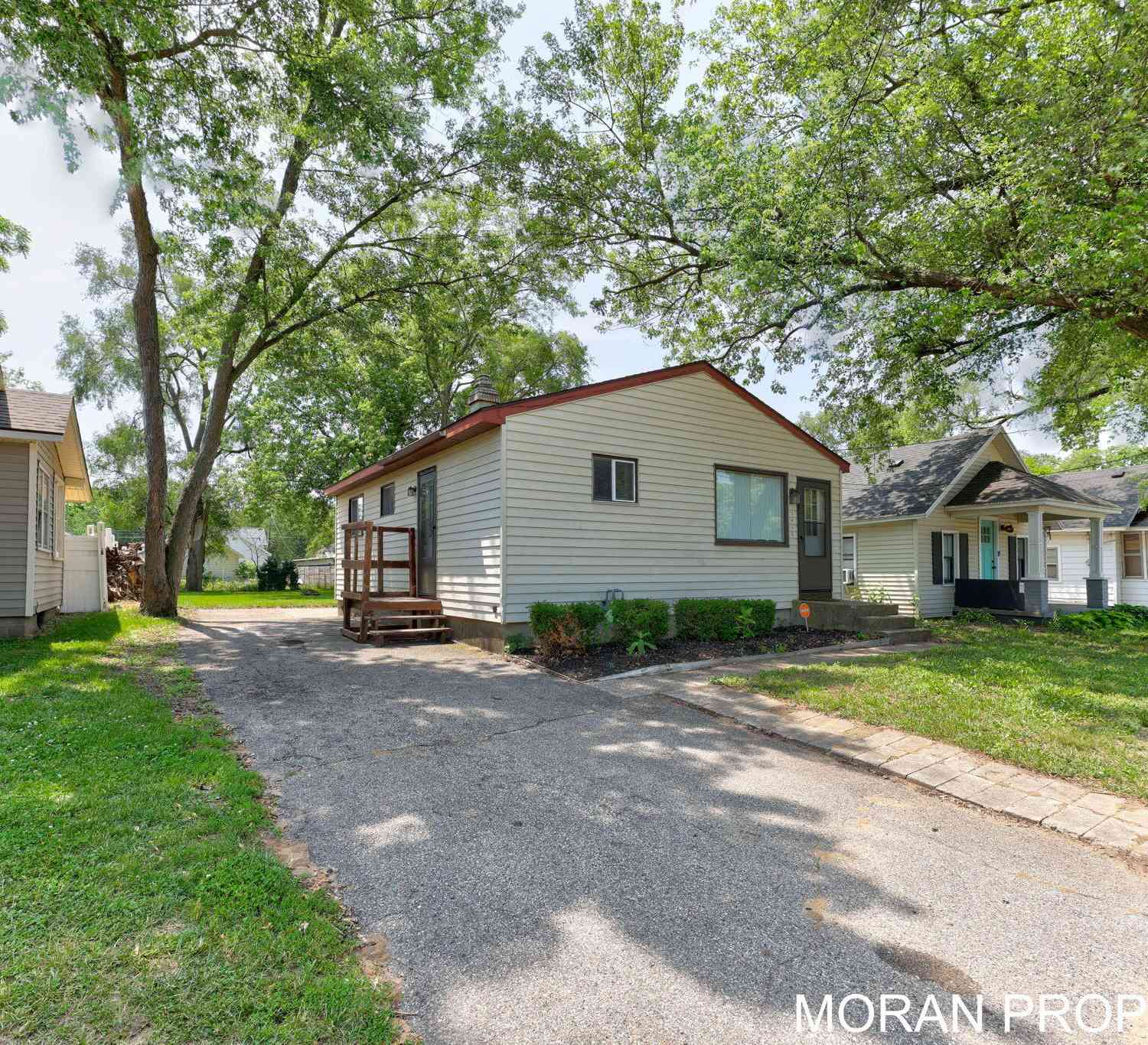 Homes For Sale - 248 Himes Street<br/> Wyoming, MI 49548