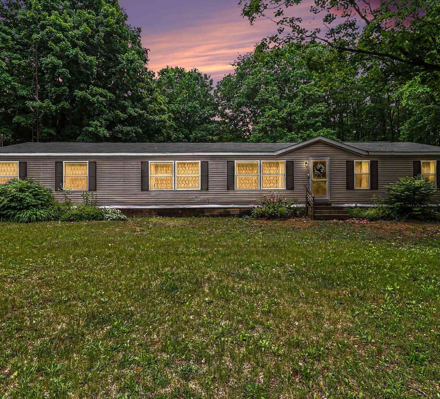 Mobile Home For Sale - 4791 E Fox Road<br/> Hart, MI 49420