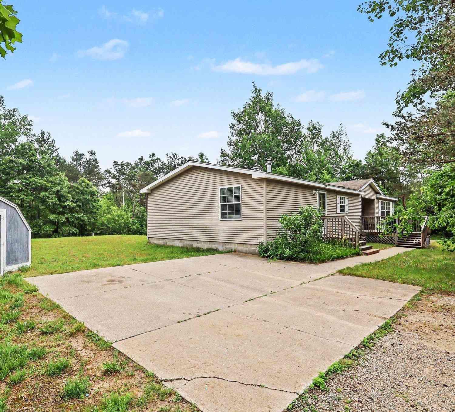 Mobile Home For Sale - 12399 Katherine Court<br/> Grand Haven, MI 49417