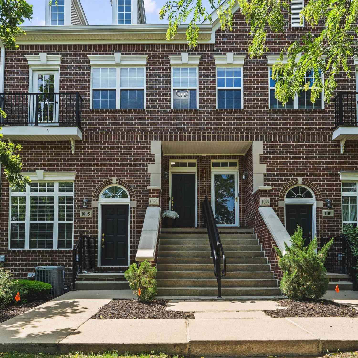 Condo For Sale - 1097 Ann Arbor Road<br/> Plymouth, MI 48170