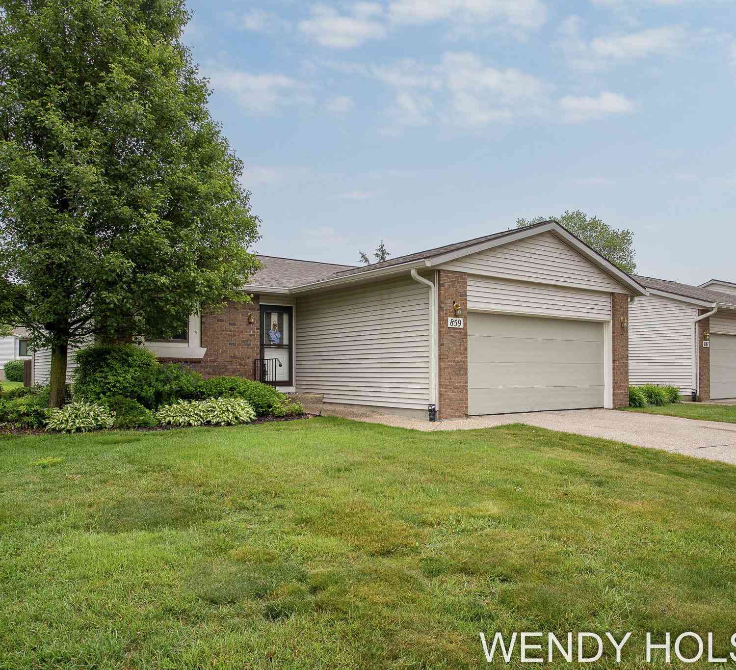 Condo For Sale - 859 Creekridge Drive<br/> Holland, MI 49423