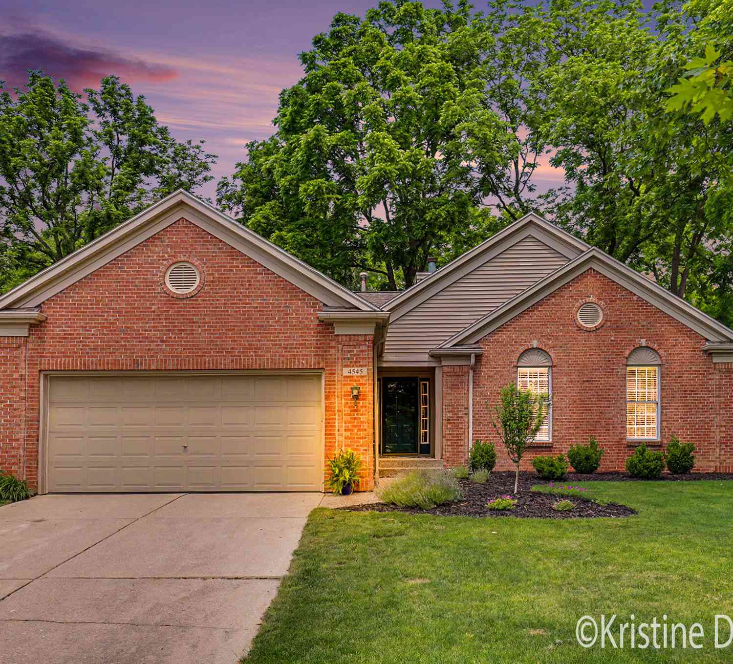 Homes For Sale - 4545 Orchard Creek Drive<br/> Kent County, Kentwood, MI 49546