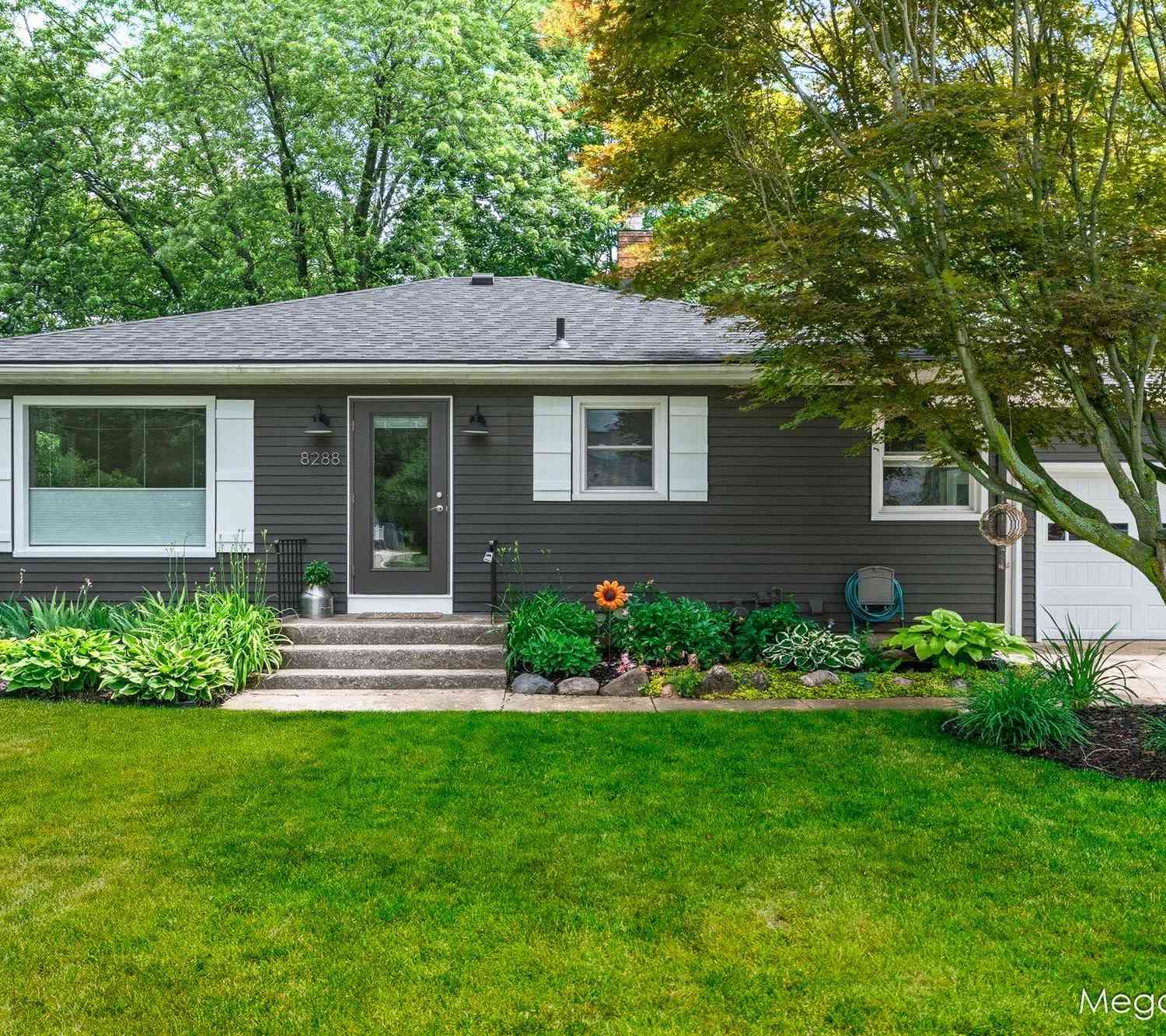 Homes For Sale - 8288 Freeland Avenue<br/> Kent County, Byron Center, MI 49315