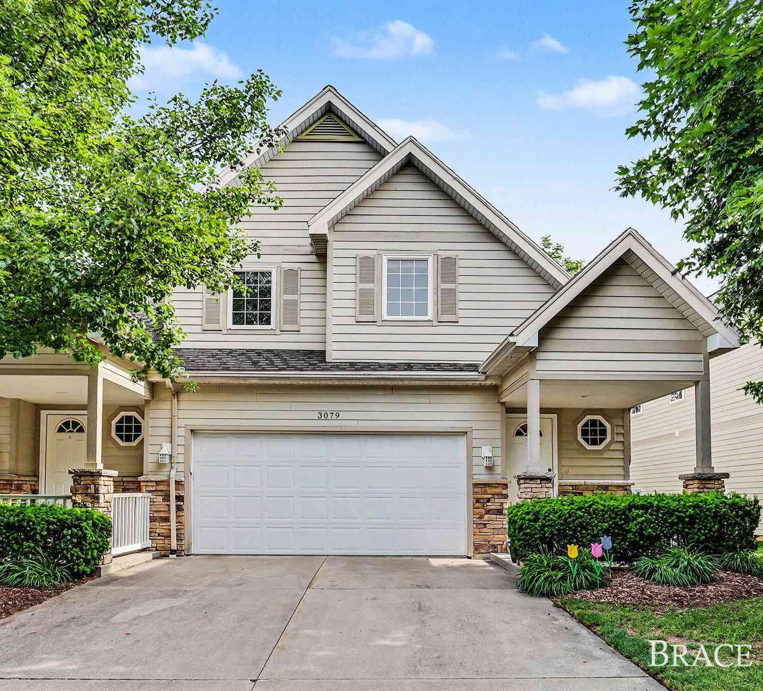 Condo For Sale - 3079 Ledgestone Place<br/> Grand Rapids, MI 49525