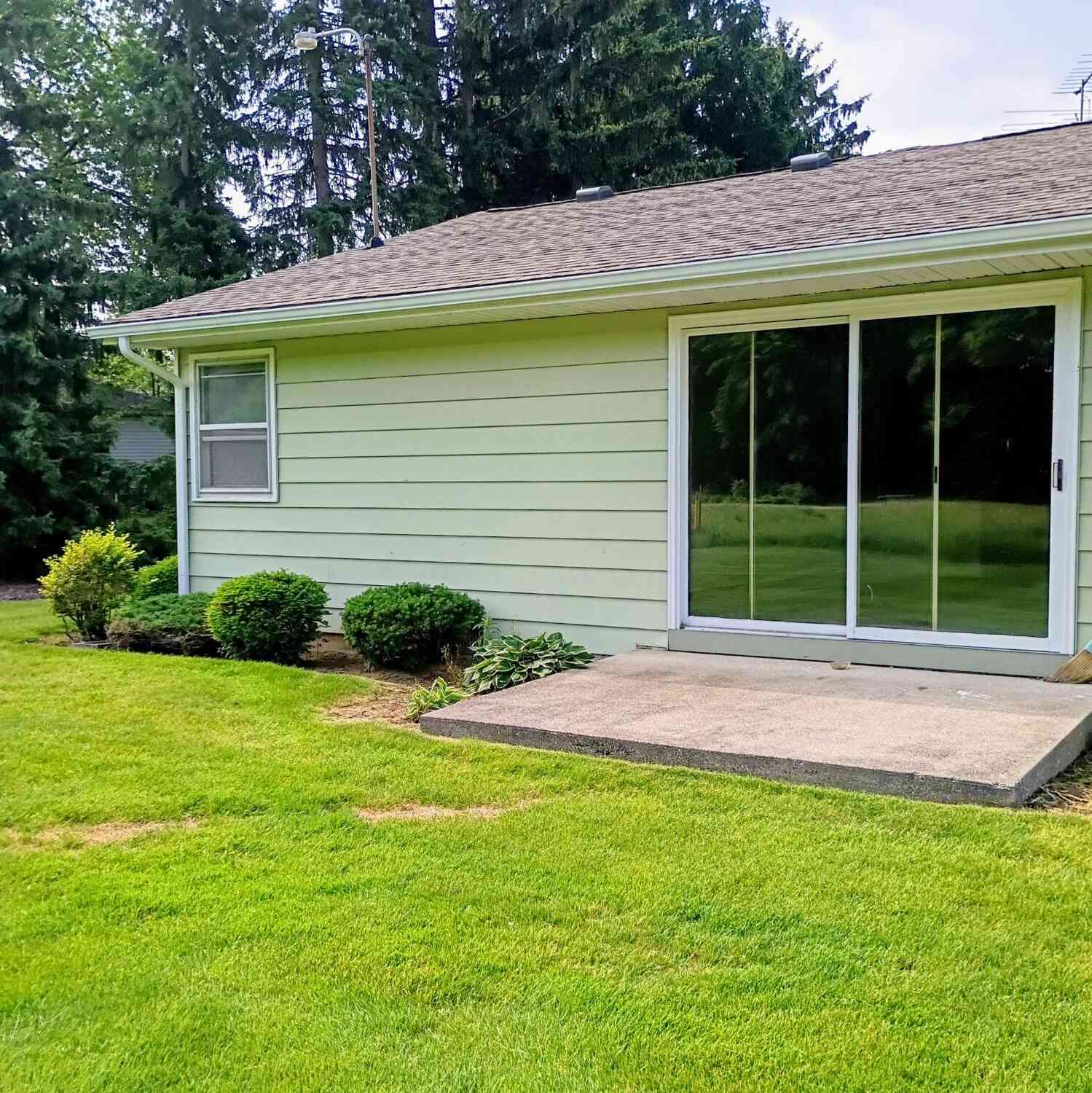Condo For Sale - 967 Andover Court<br/> Grand Rapids, MI 49508