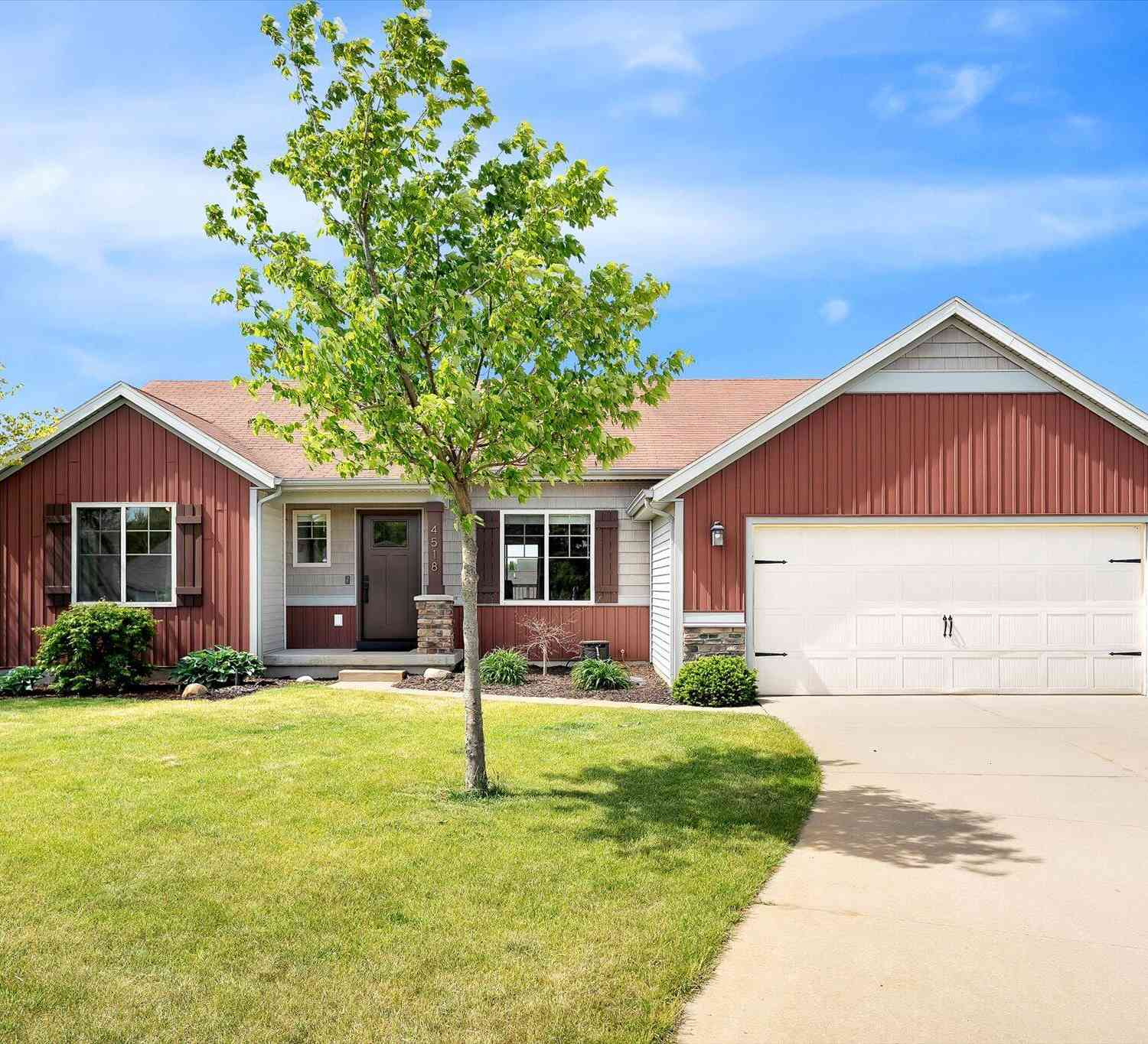 Homes For Sale - 4518 Mesa Street<br/> Caledonia, MI 49316