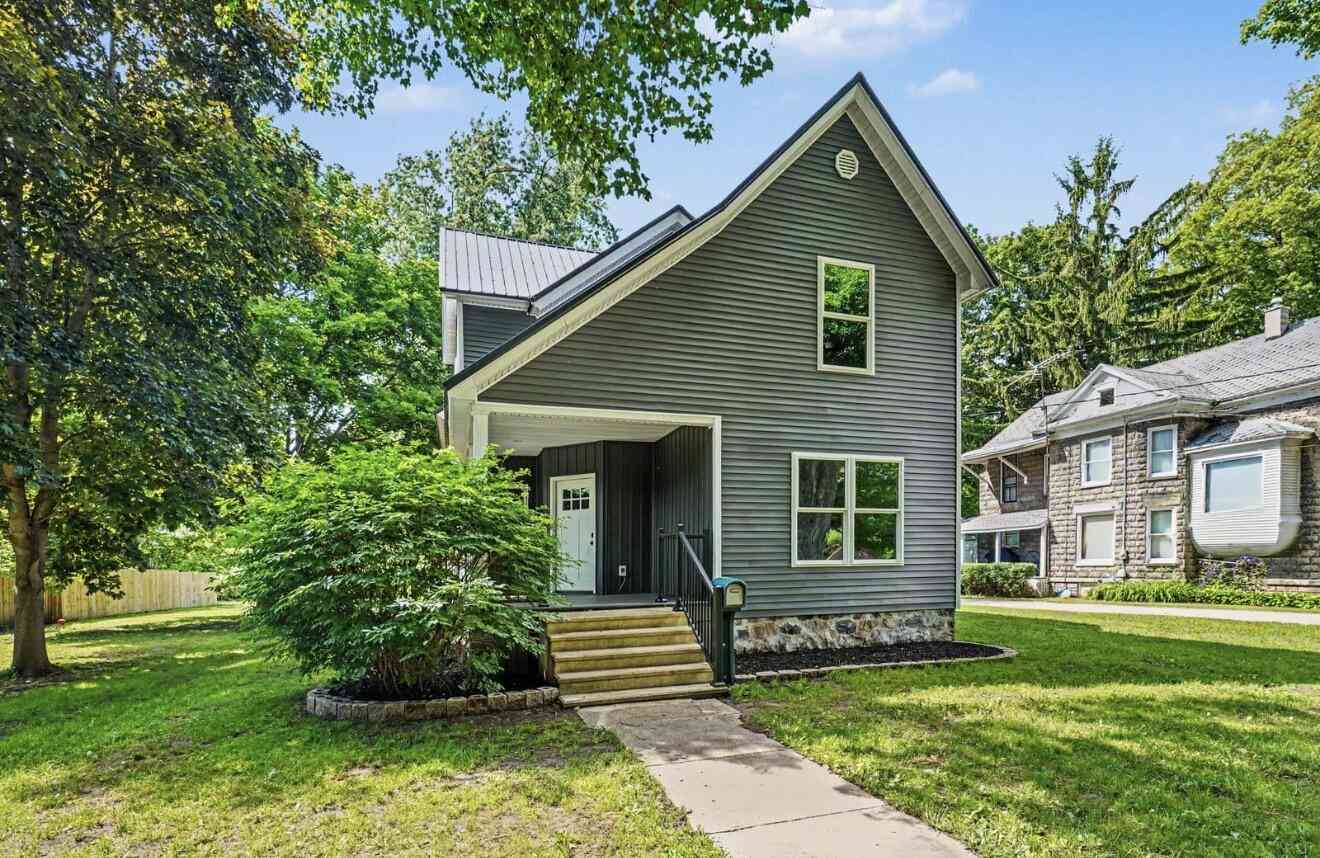Homes For Sale - 209 E High Street<br/> Branch County, Union City, MI 49094