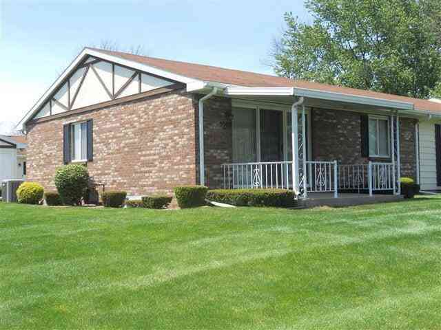 Condo For Sale - 5908 Leisure South Drive<br/> Kentwood, MI 49548