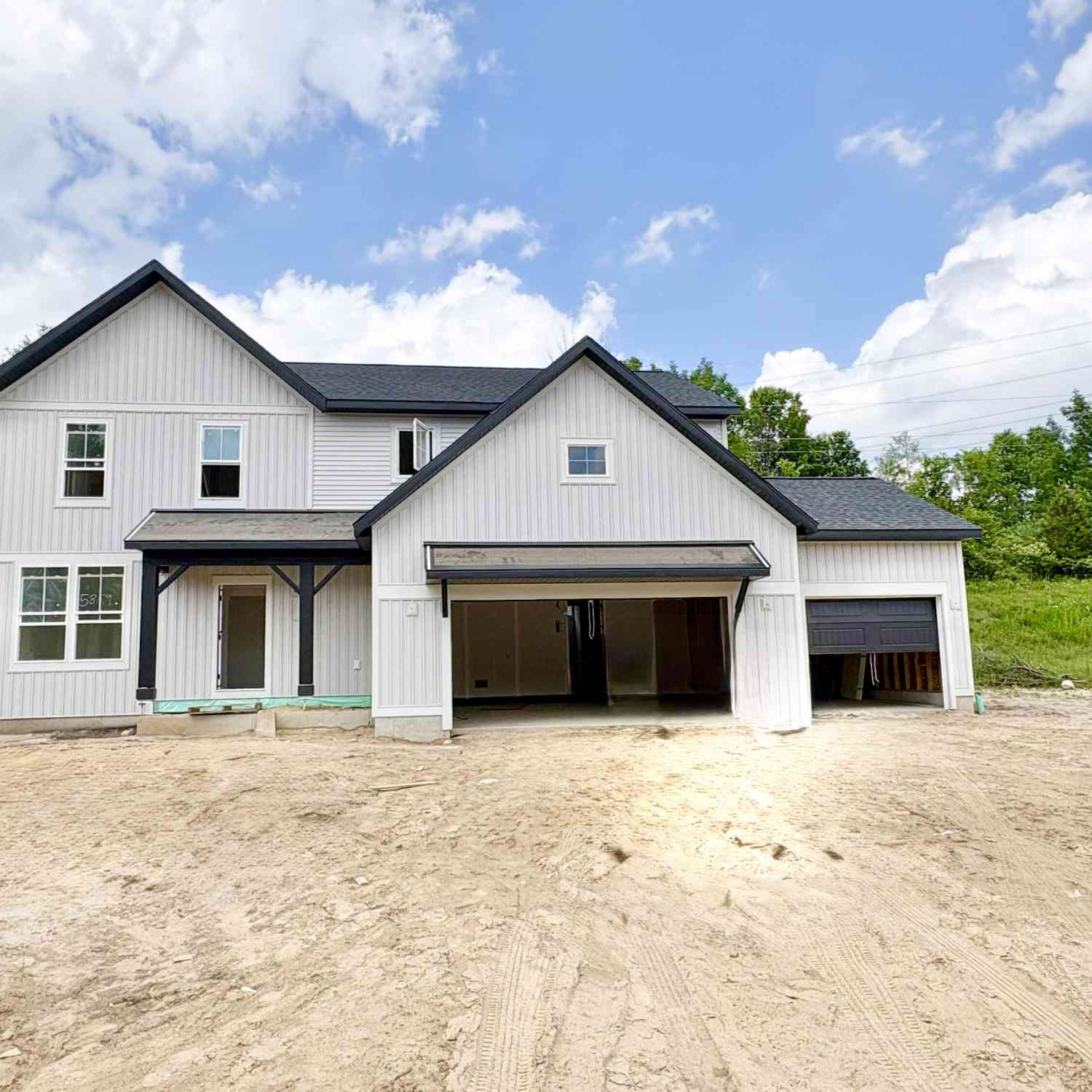 Homes For Sale - 5859 Valley Point Drive<br/> Caledonia, MI 49316