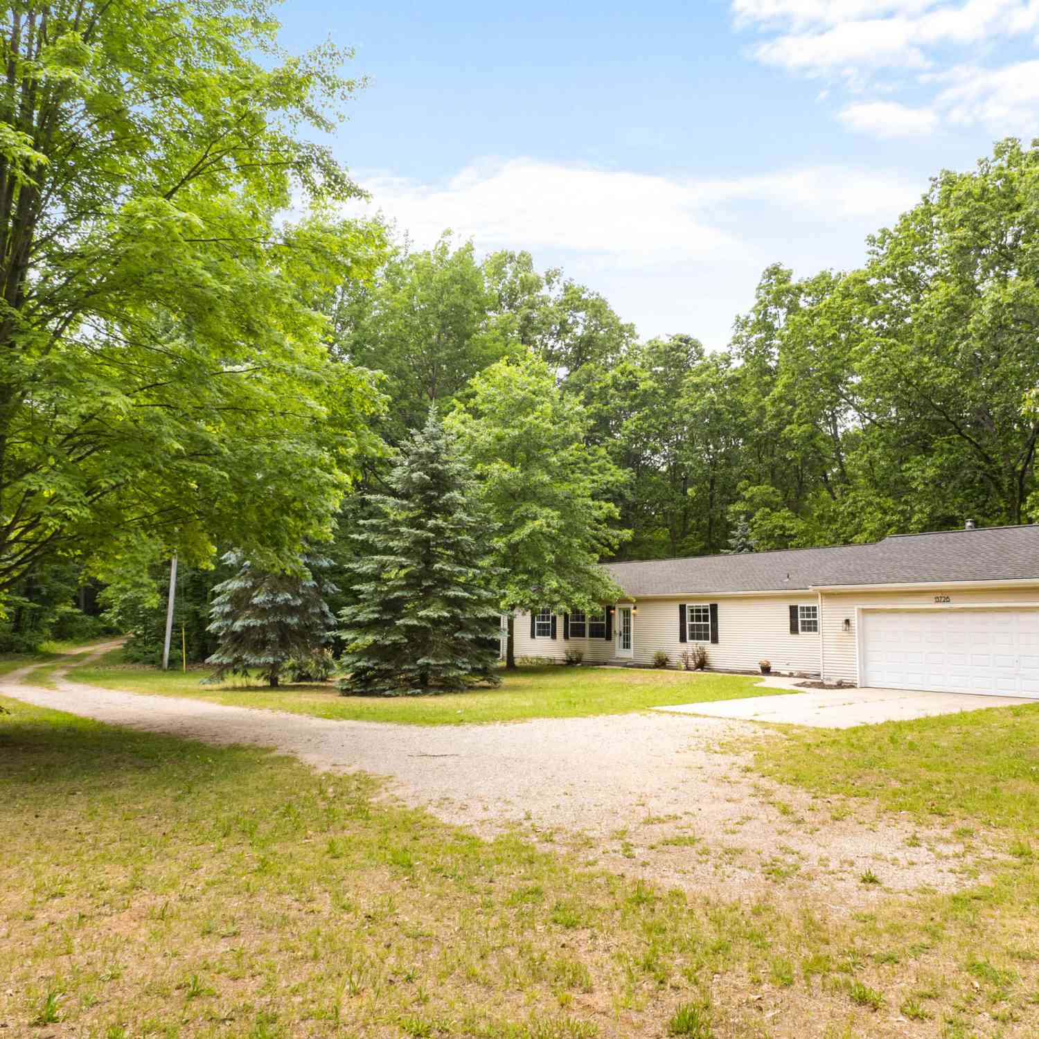 Mobile Home For Sale - 13726 Jennifer Road<br/> Grand Haven, MI 49417