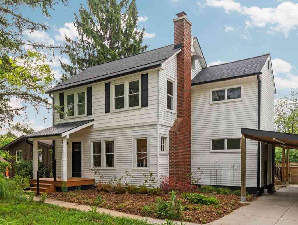 Homes For Sale - 2050 Camelot Road<br/> Ann Arbor, MI 48104