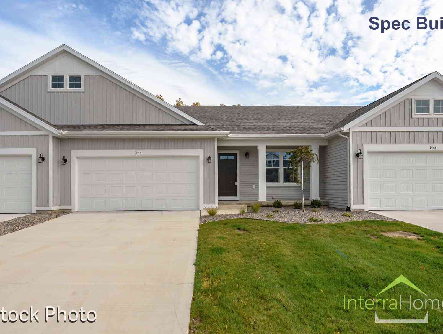 Condo For Sale - 1595 N Village Circle<br/> Kalamazoo, MI 49009
