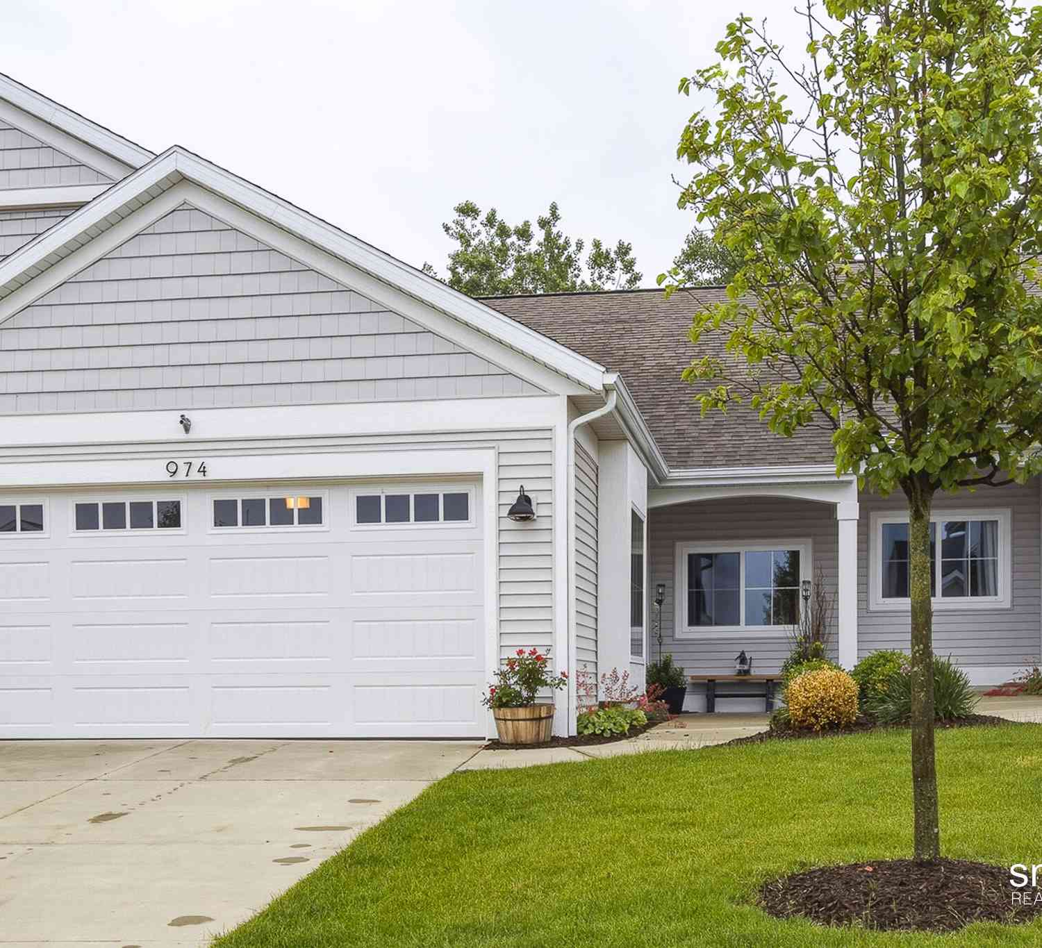 Condo For Sale - 974 Castlebay Way<br/> Hudsonville, MI 49426