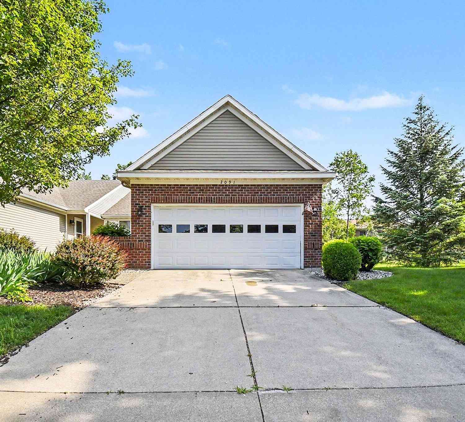 Condo For Sale - 2091 Woodshire Place<br/> Grand Rapids, MI 49508