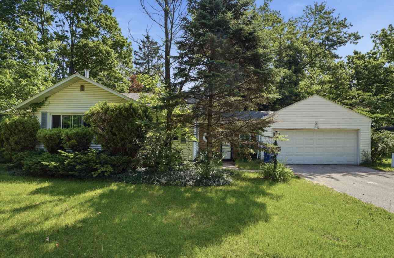 Homes For Sale - 1443 Ogden Avenue<br/> Benton Harbor, MI 49022