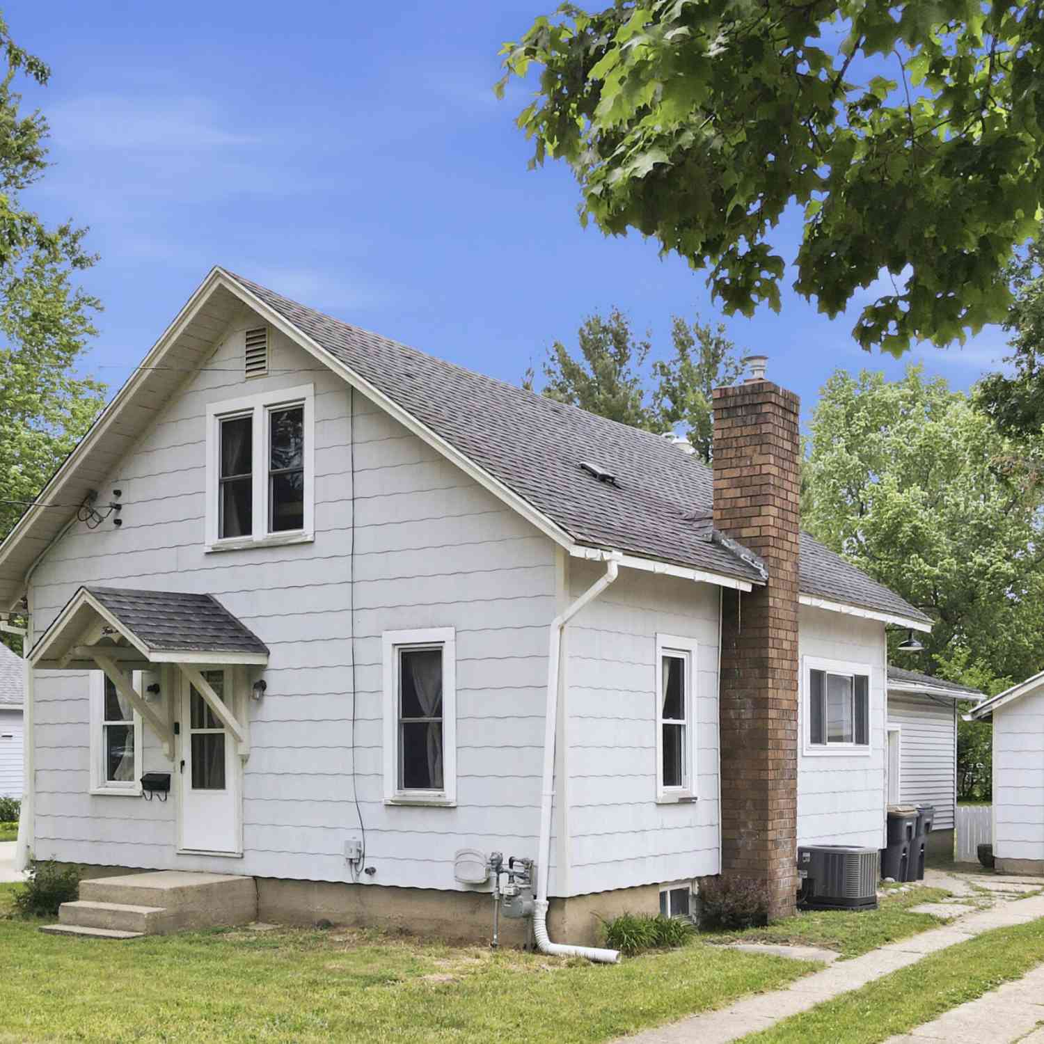 Homes For Sale - 430 W Franklin Street<br/> Allegan County, Otsego, MI 49078