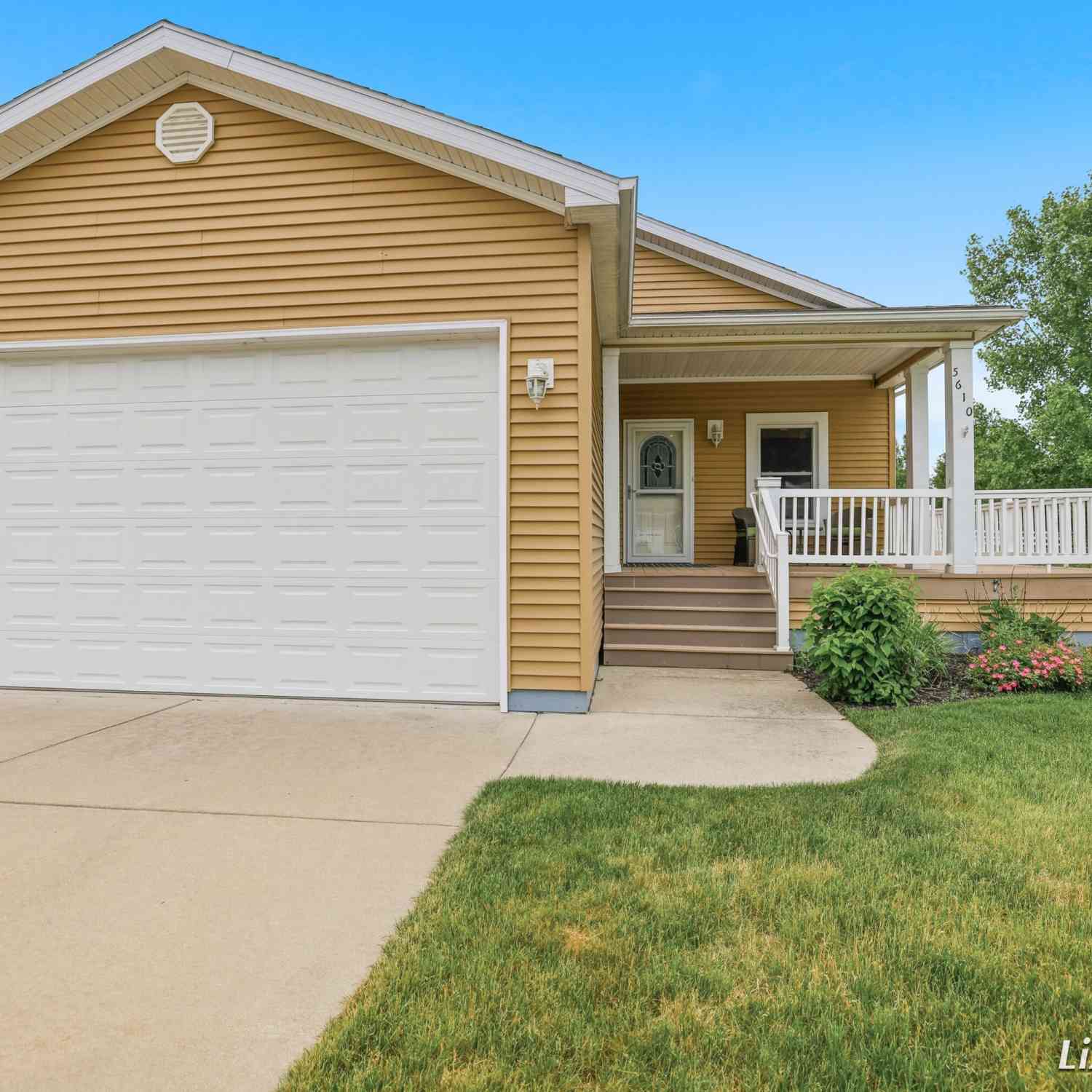 Mobile Home For Sale - 5610 Kingsley Drive<br/> Rockford, MI 49341