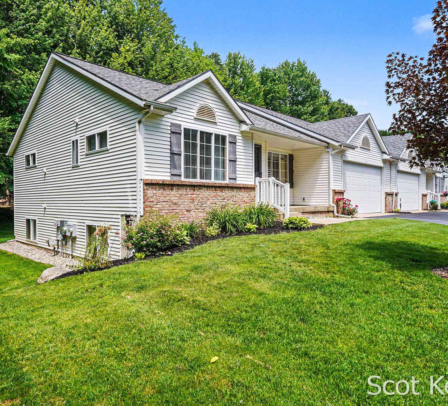 Condo For Sale - 1923 Jack Pine Court<br/> Dorr, MI 49323