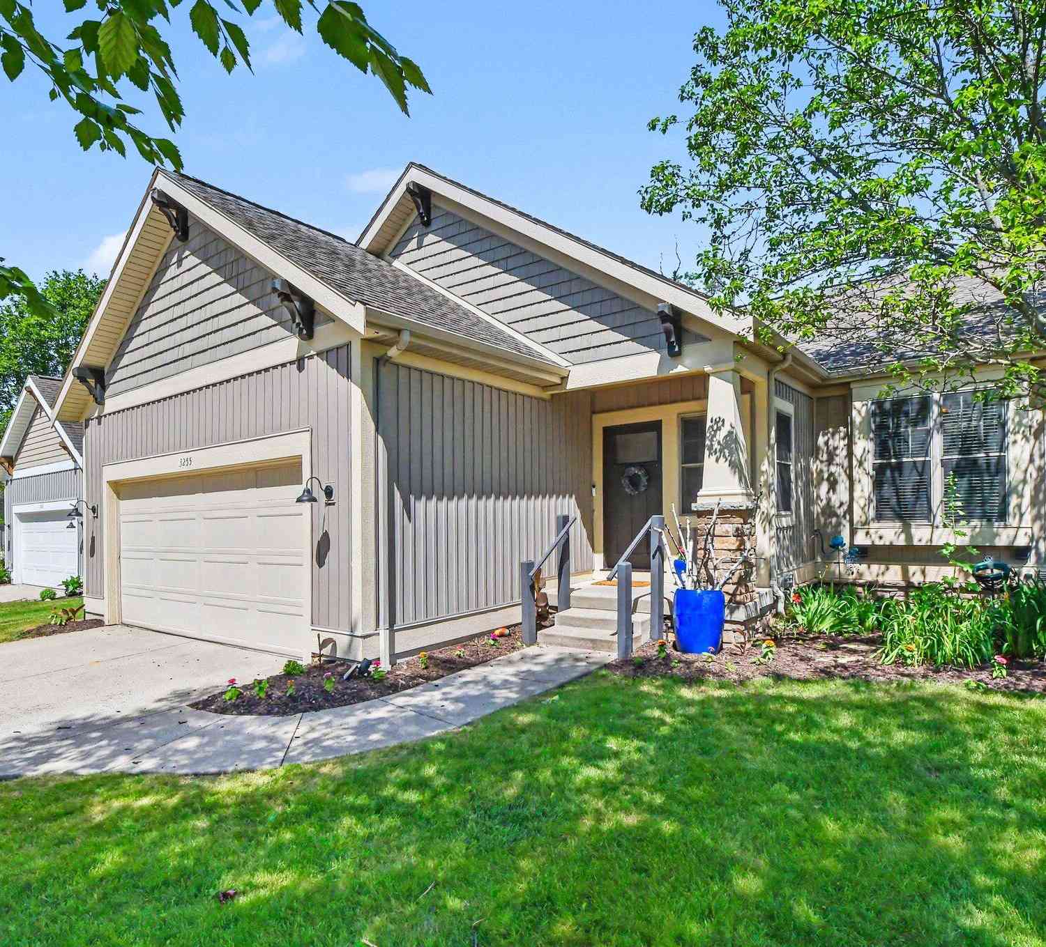 Condo For Sale - 3255 Stormy Creek Drive<br/> Grand Rapids, MI 49512