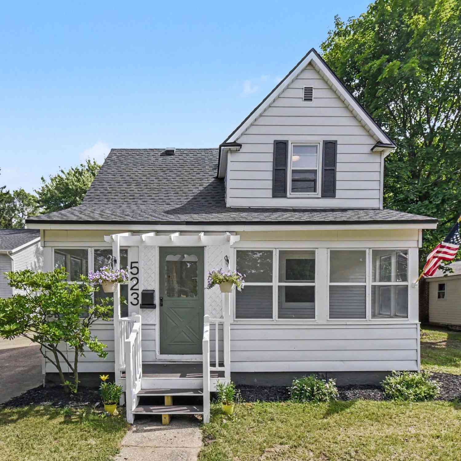 Homes For Sale - 523 W Maple Street<br/> Allegan County, Wayland, MI 49348