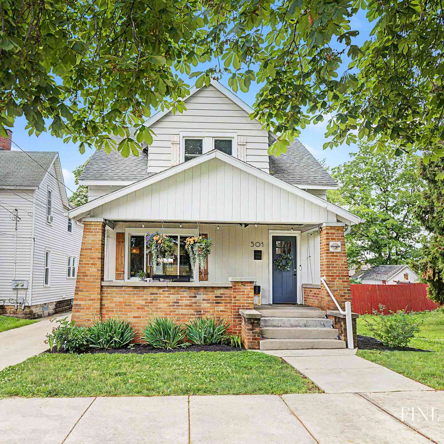 Homes For Sale - 501 Emerald Avenue<br/> Grand Rapids, MI 49503