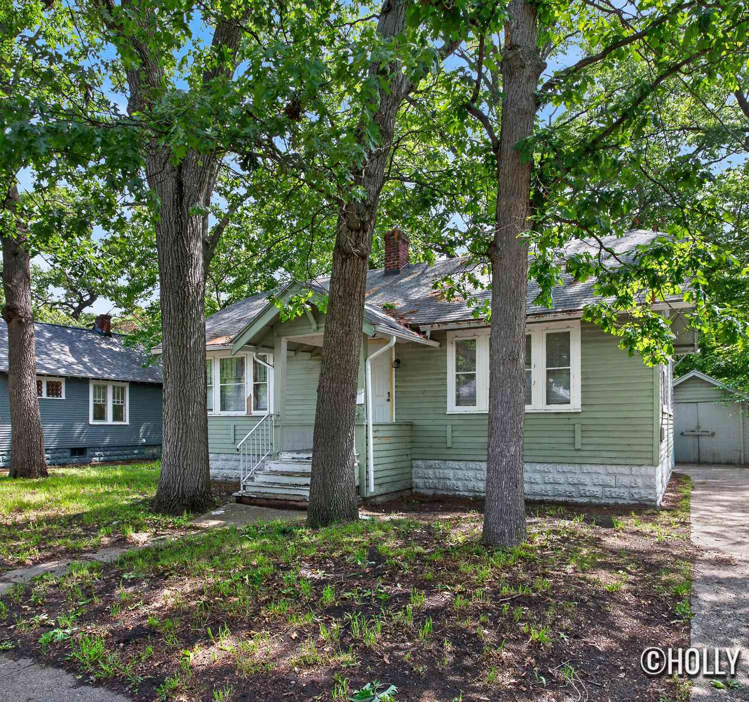 Homes For Sale - 3012 9th Street<br/> Muskegon, MI 49444