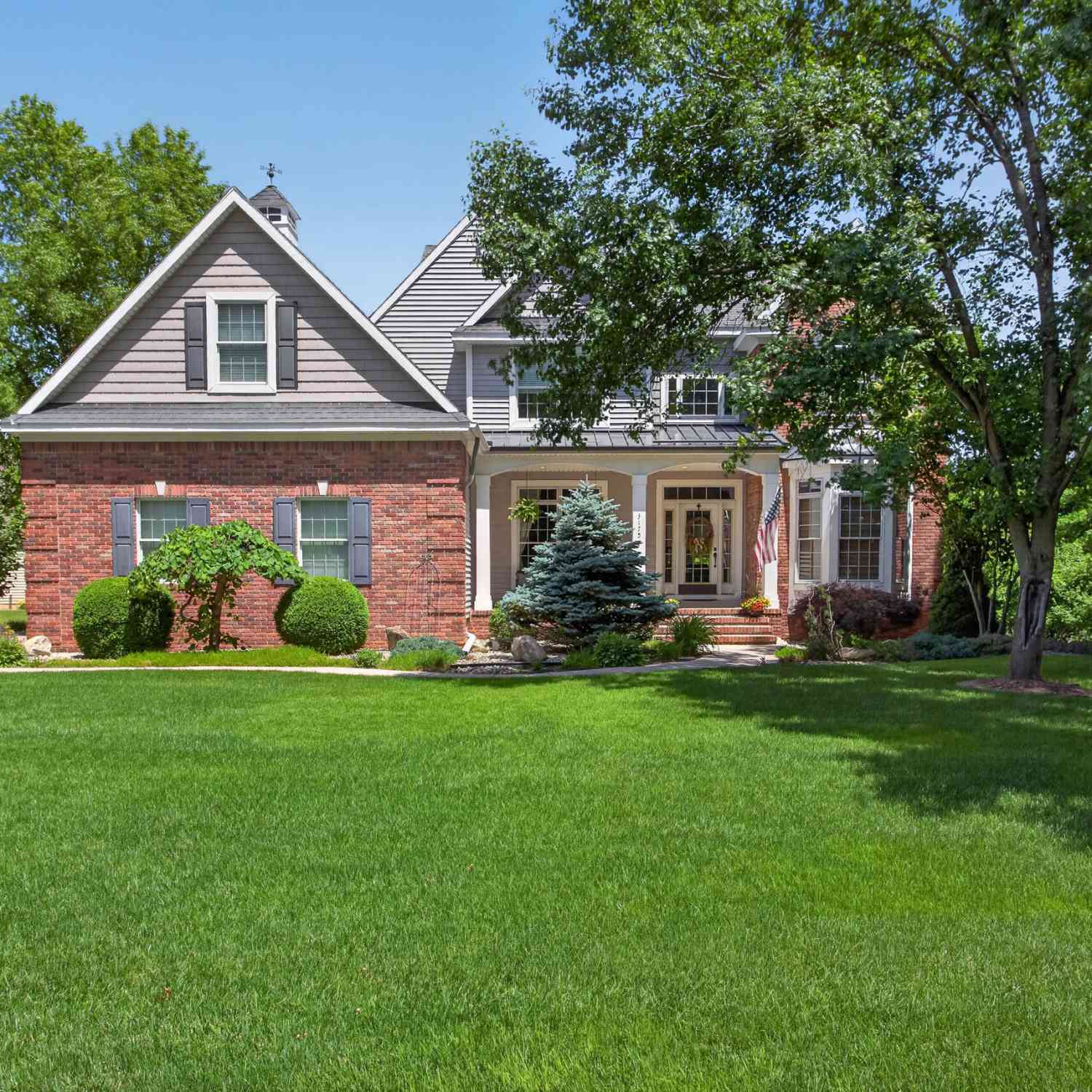 Homes For Sale - 3175 Rockingham Way Road<br/> Jackson, MI 49203