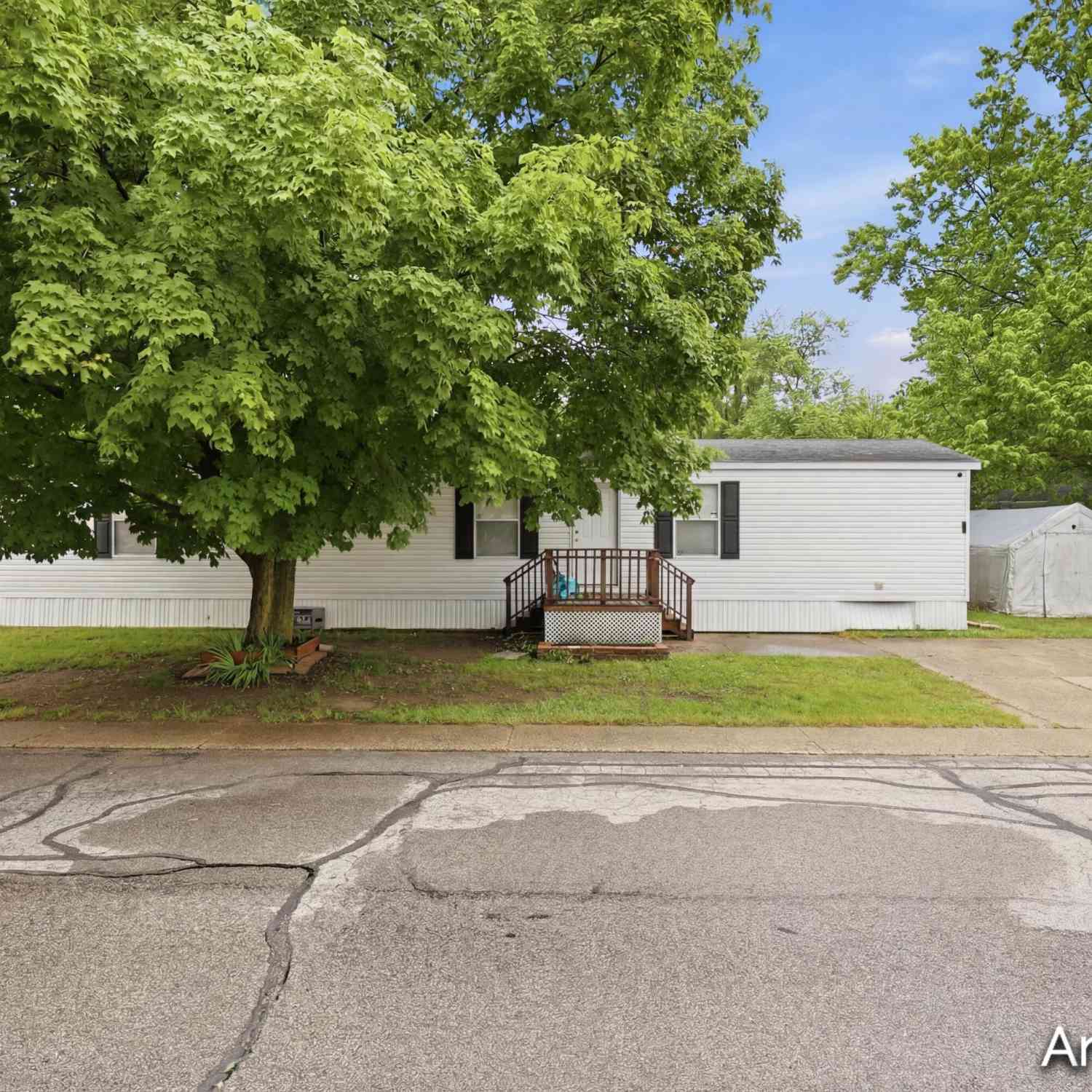 Mobile Home For Sale - 7132 Prestonburg Drive<br/> Grand Rapids, MI 49548
