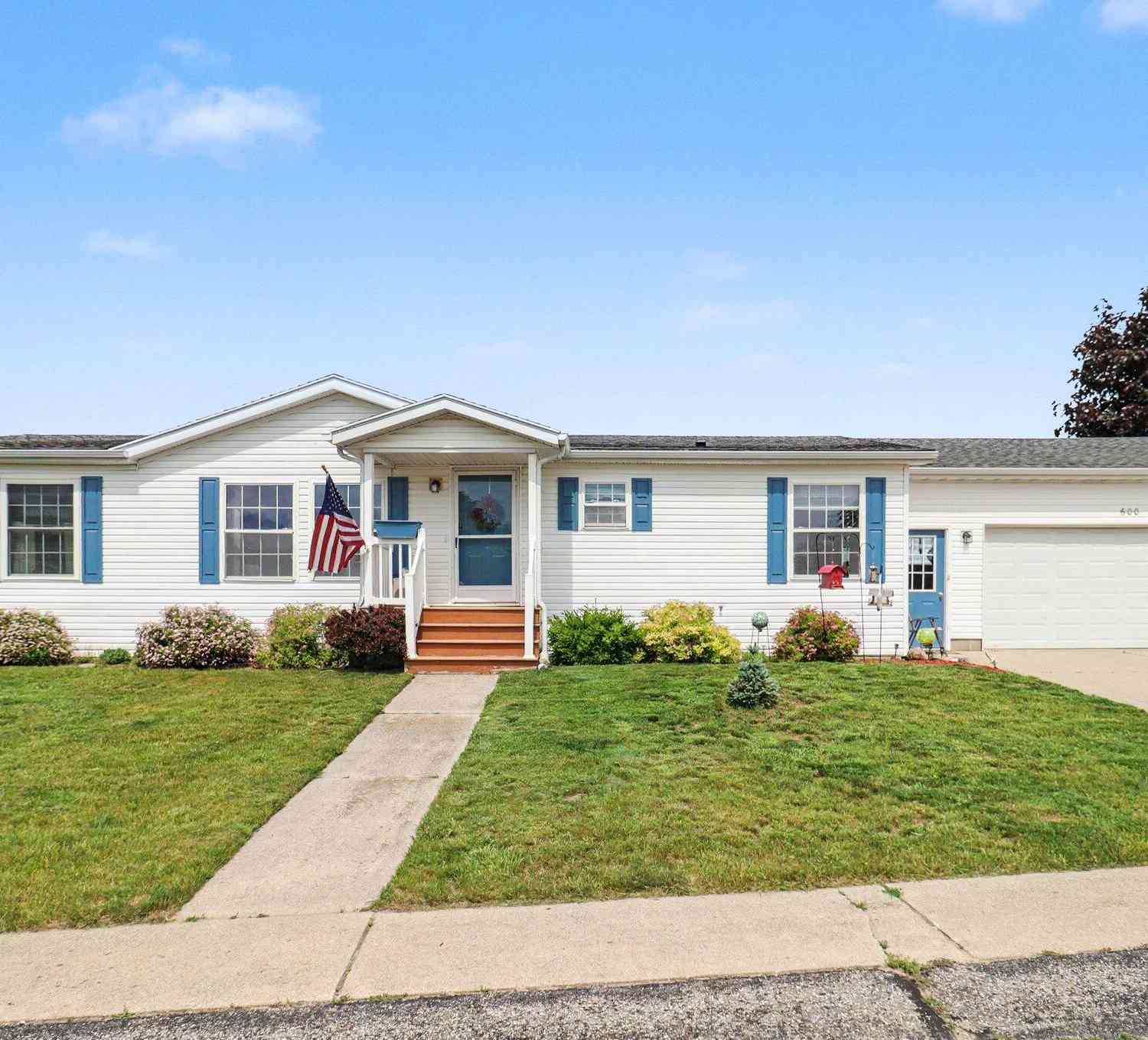 Mobile Home For Sale - 600 Peach Lane<br/> Fremont, MI 49412
