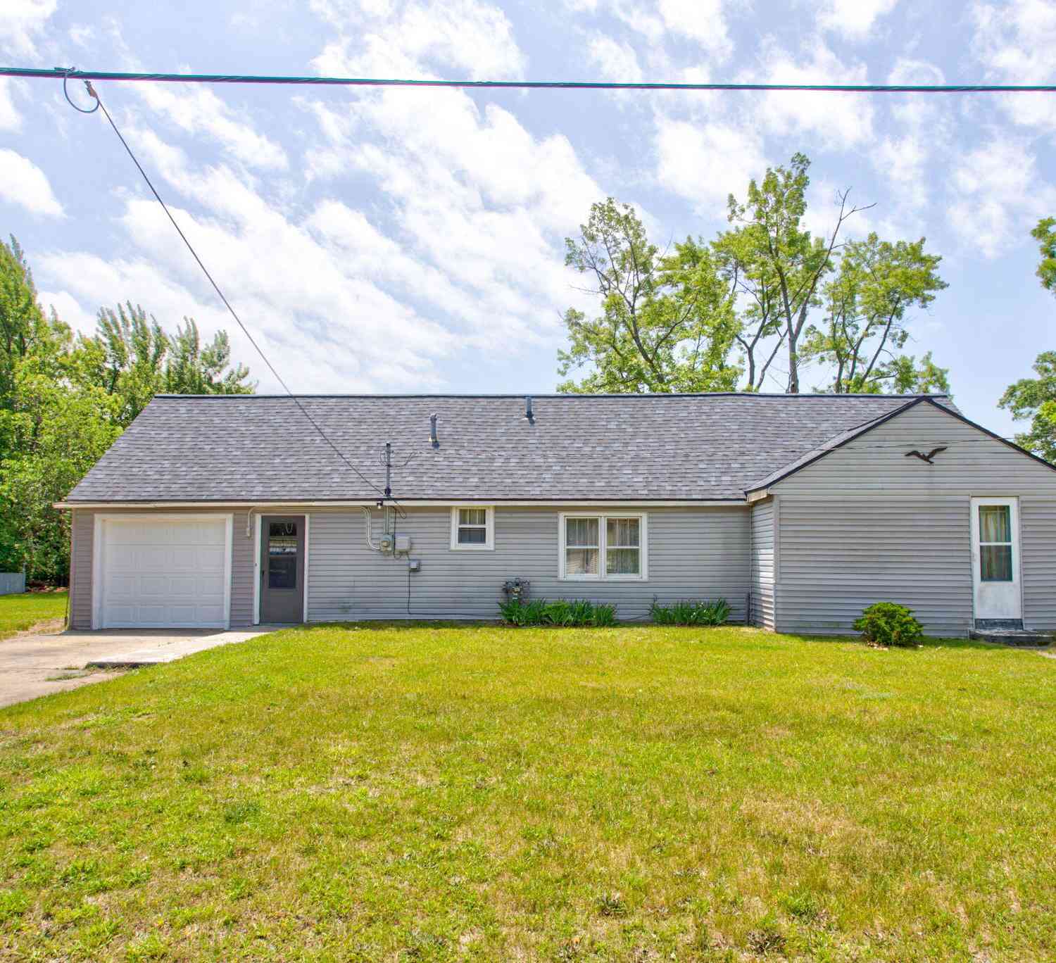 Homes For Sale - 1512 New Street<br/> Muskegon, MI 49442