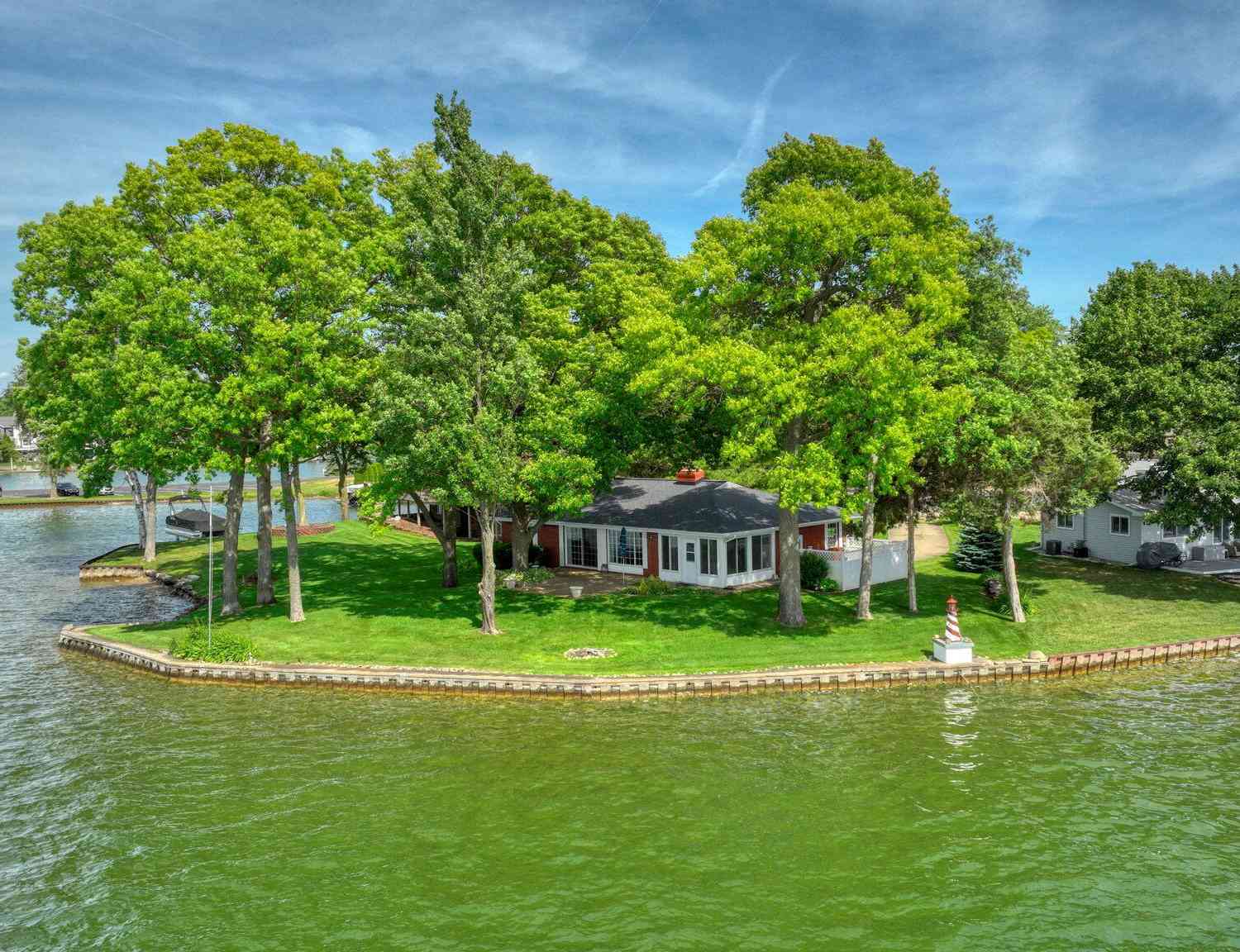 Homes For Sale - 188 Hawthorne Drive<br/> Jackson County, Brooklyn, MI 49230
