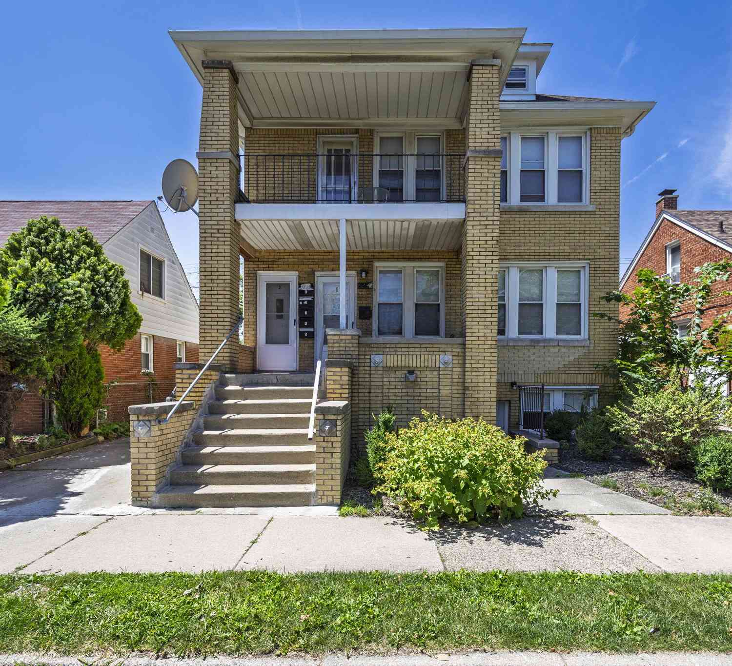 Apartment For Rent - 6225 Middlesex Street #5<br/> Dearborn, MI 48126