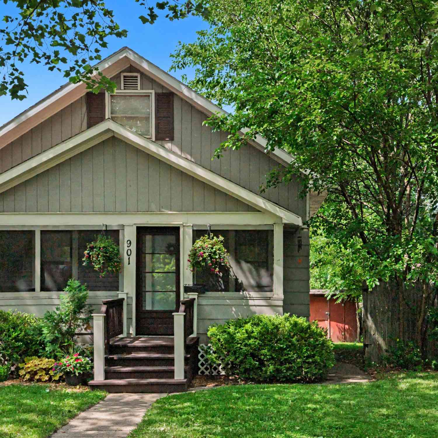 Homes For Sale - 901 Bryant Street<br/> Kalamazoo, MI 49001