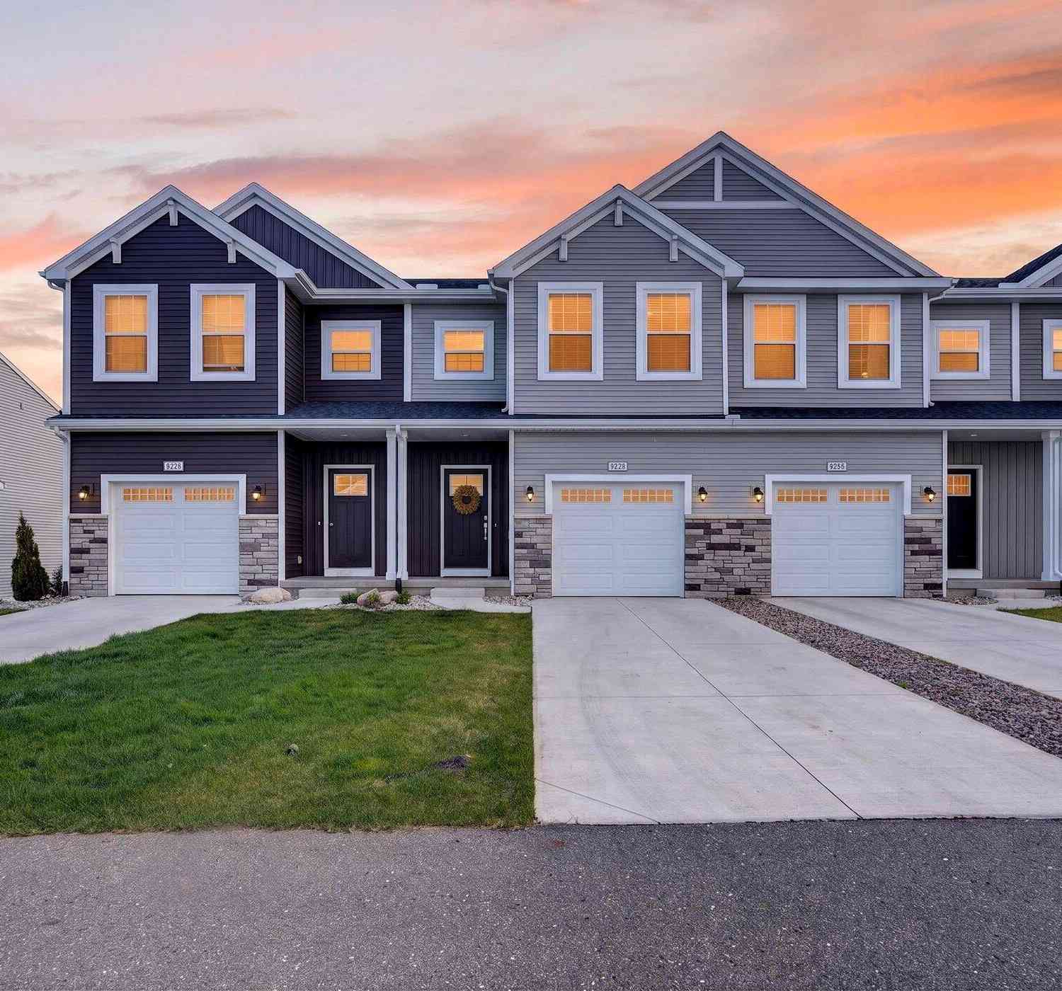 Condo For Sale - 4628 Glen Haven Drive<br/> Grand Rapids, MI 49512